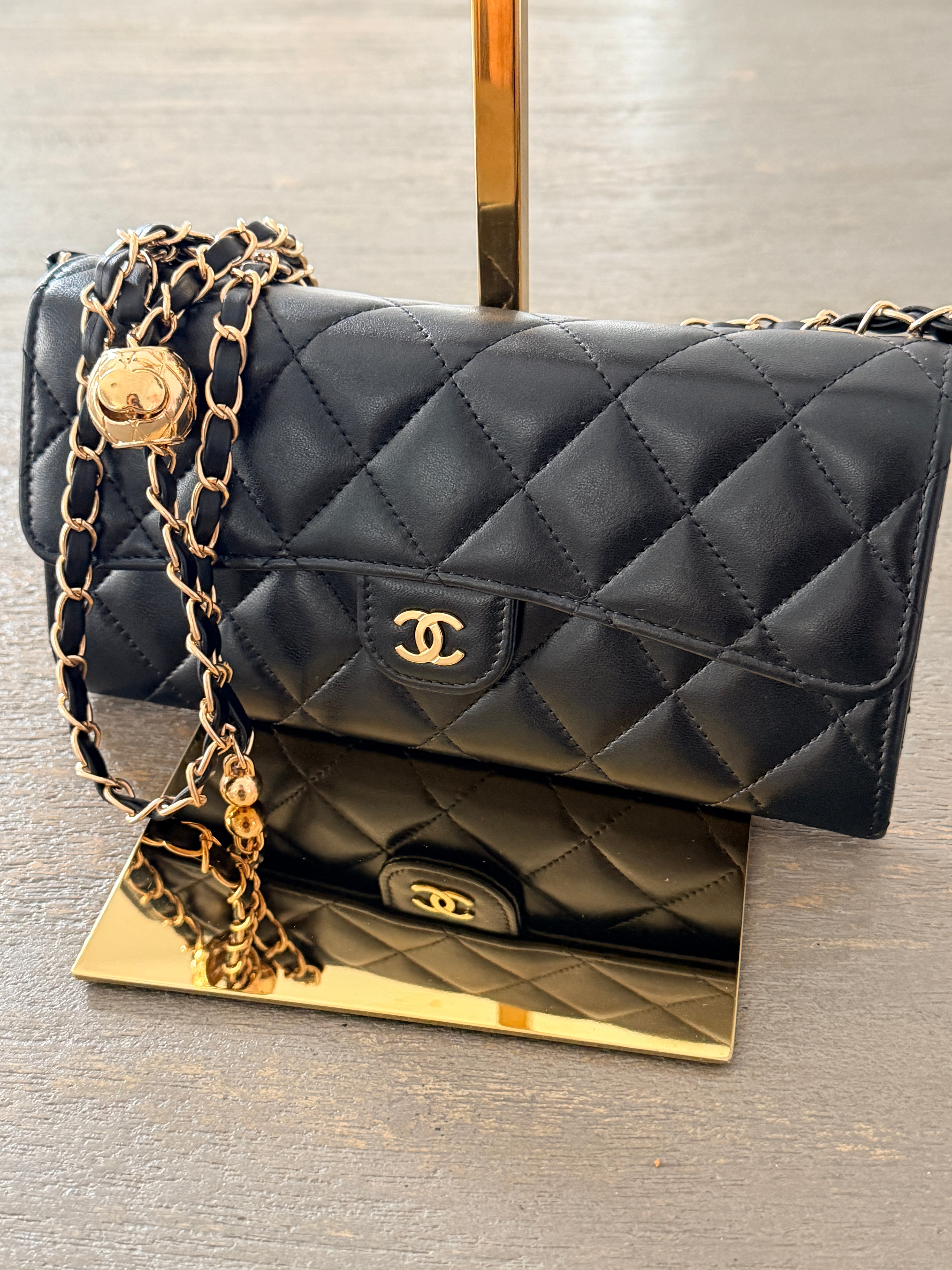 CHANEL Long Wallet with Full Set | Lambskin | Gold Hardware | Microchip (2022–2024