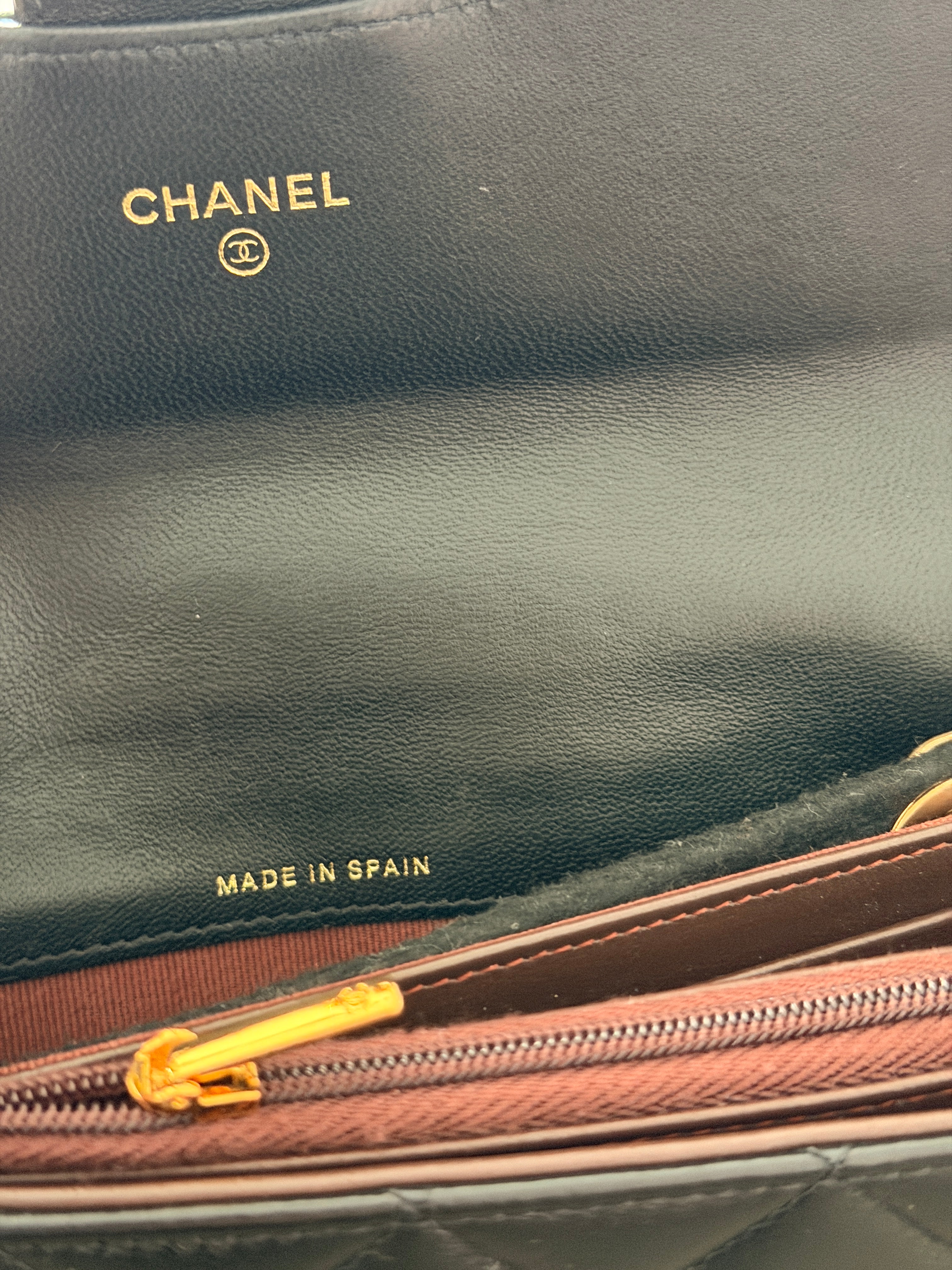 CHANEL Long Wallet with Full Set | Lambskin | Gold Hardware | Microchip (2022–2024