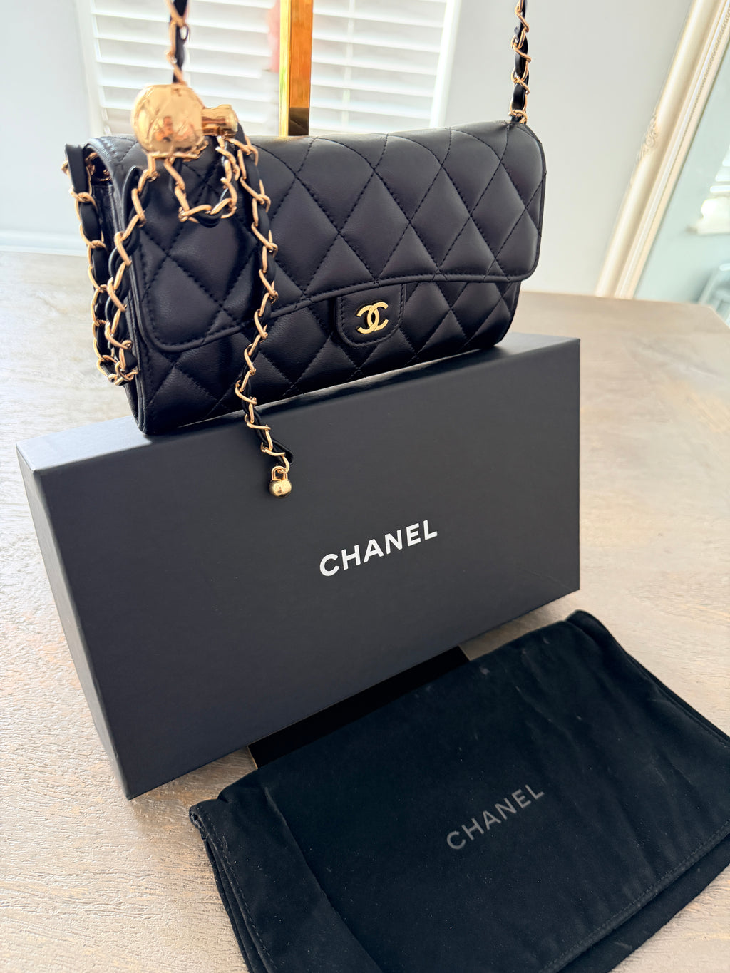 CHANEL Long Wallet with Full Set | Lambskin | Gold Hardware | Microchip (2022–2024
