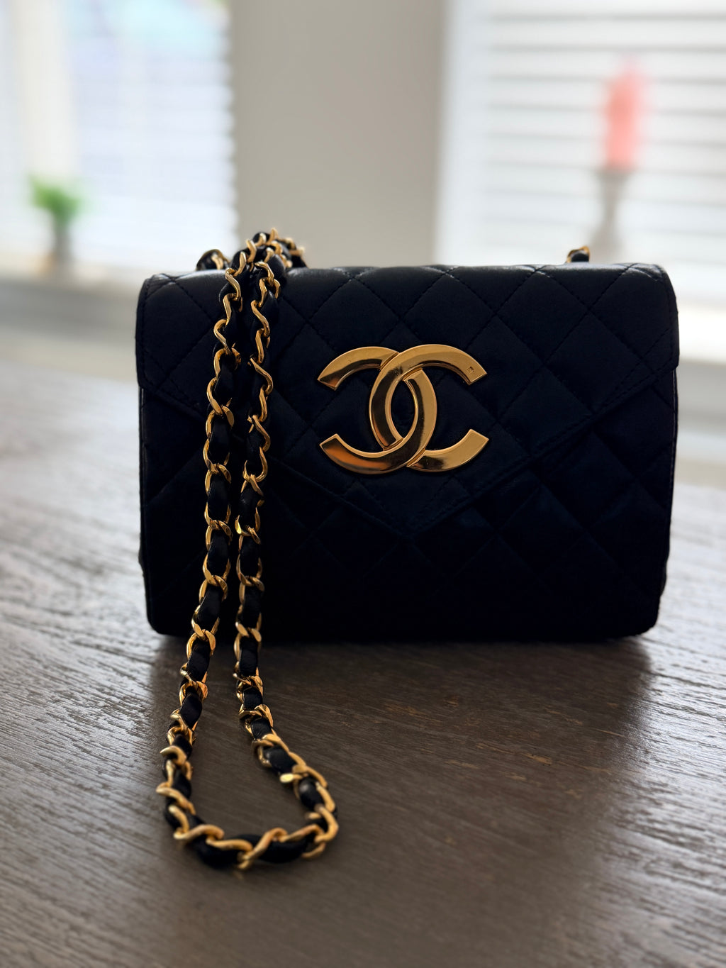 Chanel Vintage Matelasse Mini Shoulder Bag Single Flap Black Lambskin Leather 1986 - 1989
