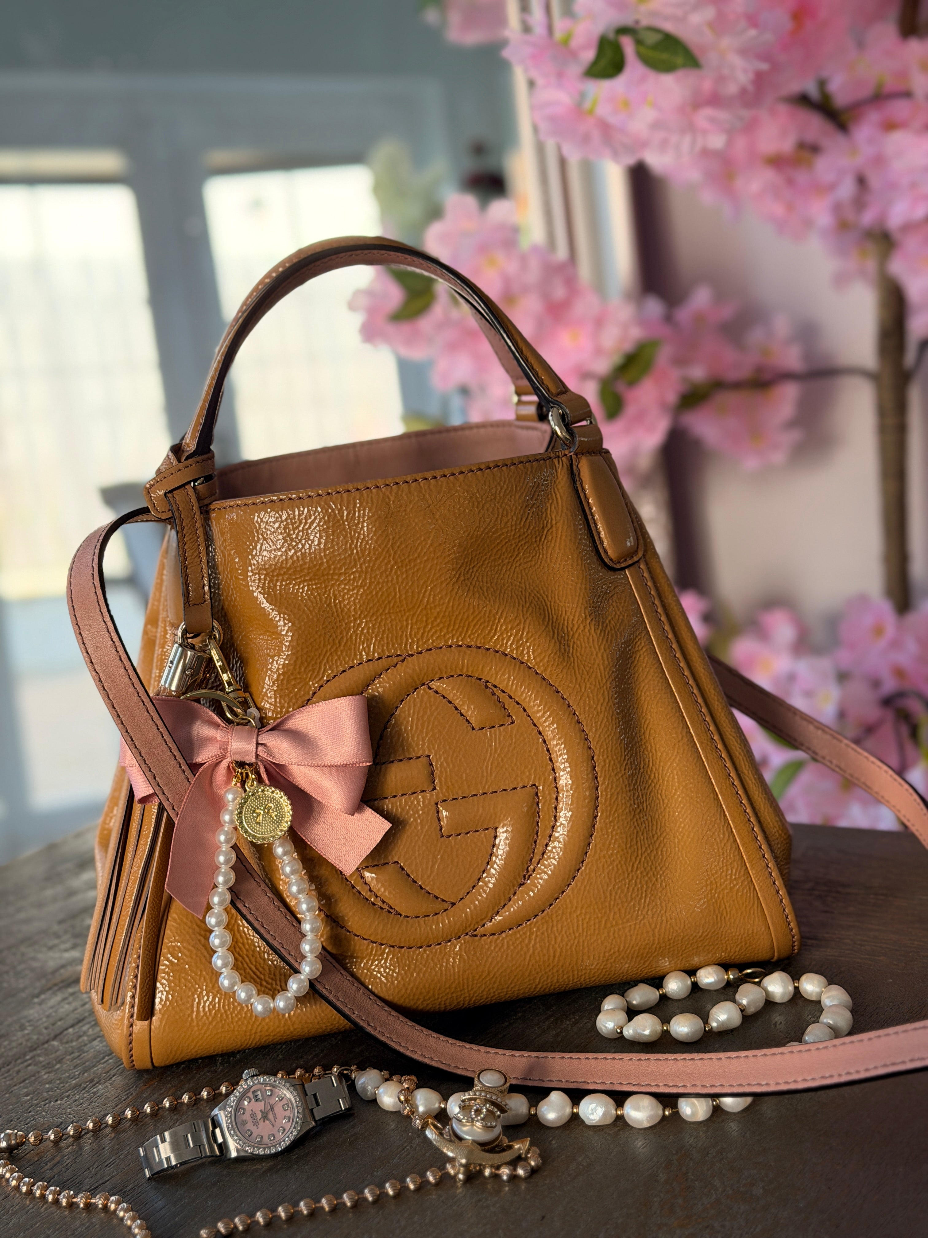 GUCCI GG Soho Tote Tan Cellarius Patent Leather Gold Hardware