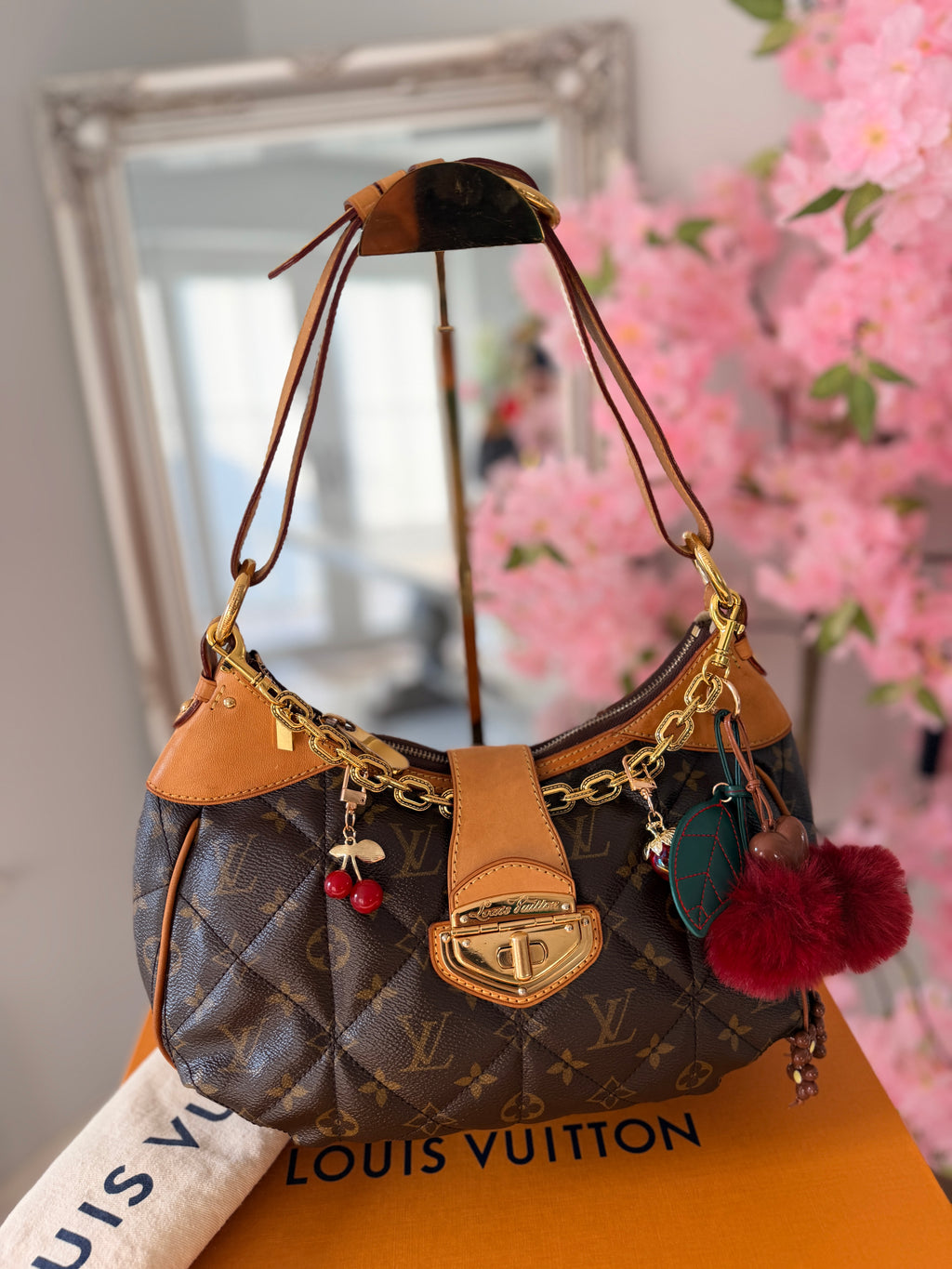 Louis Vuitton Etoile City PM Monogram- Limited Edition