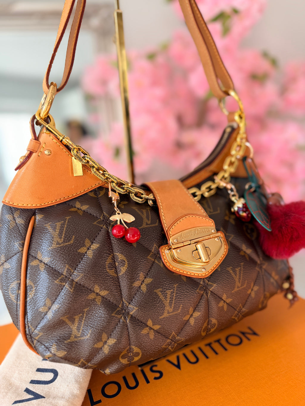 Louis Vuitton Etoile City PM Monogram- Limited Edition
