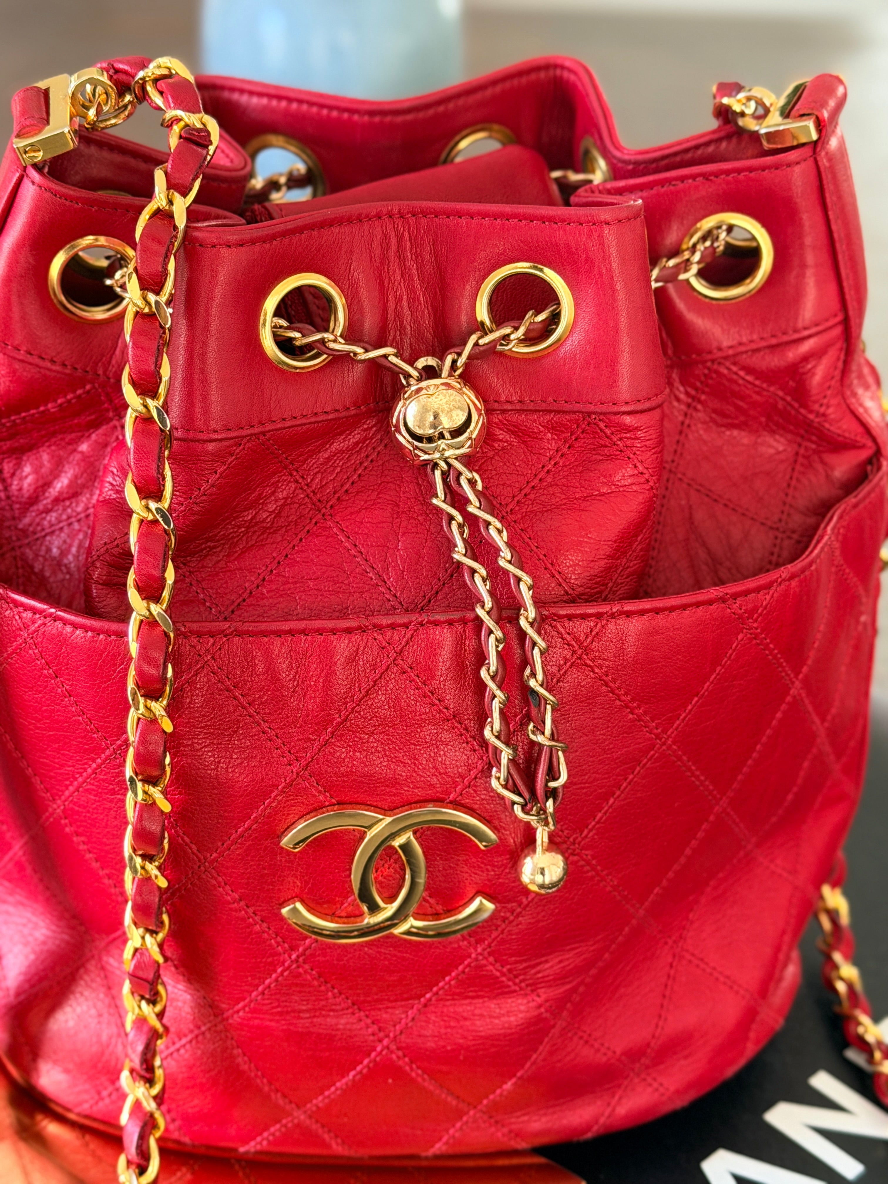 Chanel Vintage Bucket Bag • Lambskin • 24K Gold-Plated Hardware (1986–1988) • Lambskin