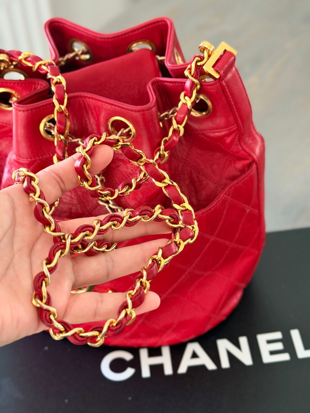 Chanel Vintage Bucket Bag • Lambskin • 24K Gold-Plated Hardware (1986–1988) • Lambskin