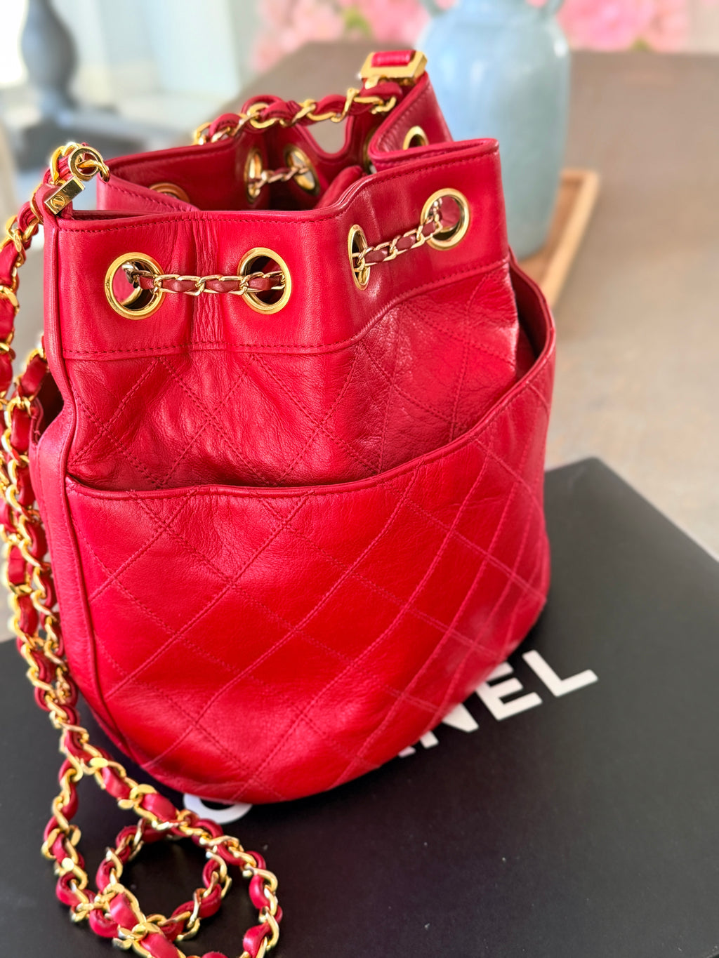 Chanel Vintage Bucket Bag • Lambskin • 24K Gold-Plated Hardware (1986–1988) • Lambskin