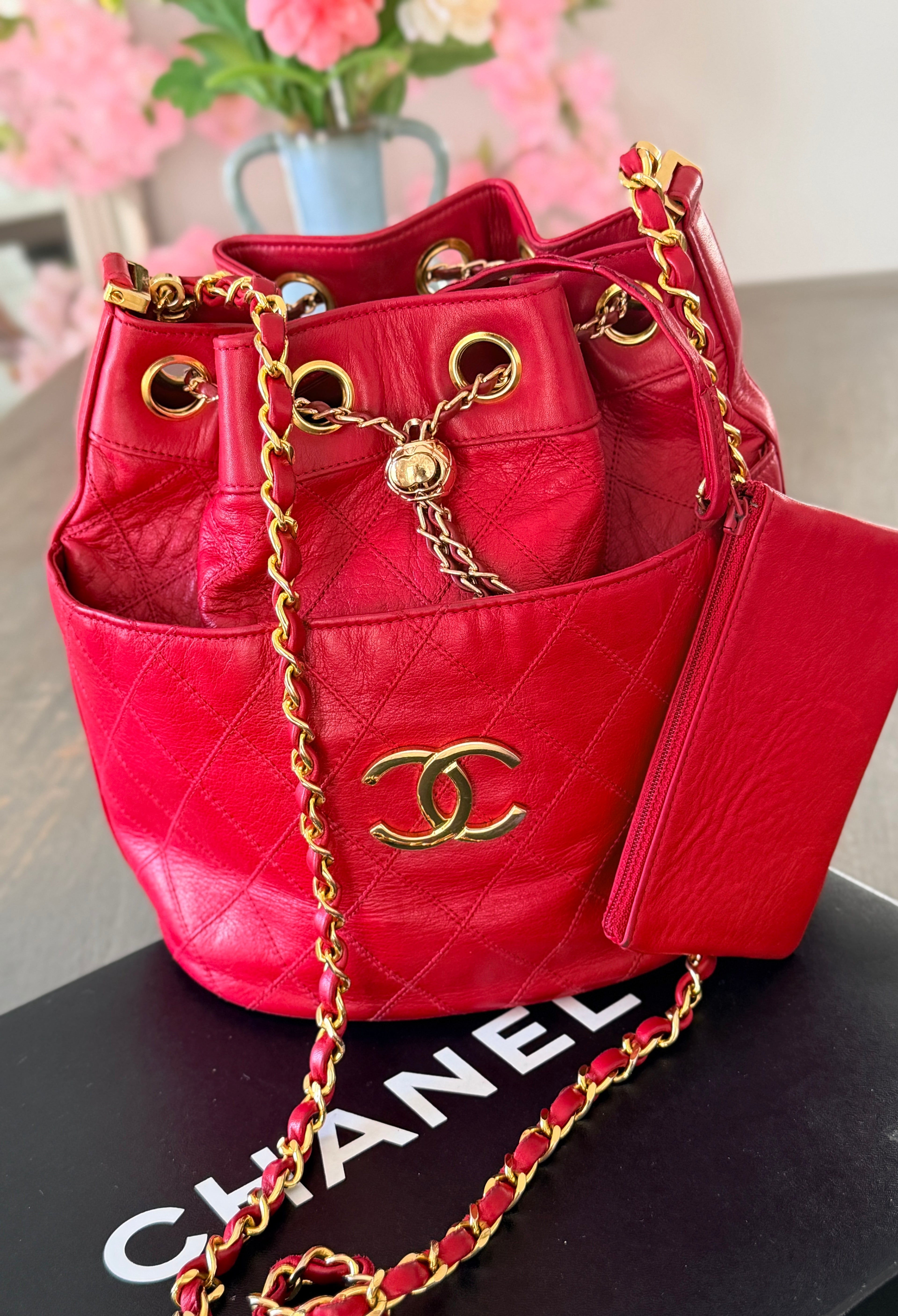 Chanel Vintage Bucket Bag • Lambskin • 24K Gold-Plated Hardware (1986–1988) • Lambskin