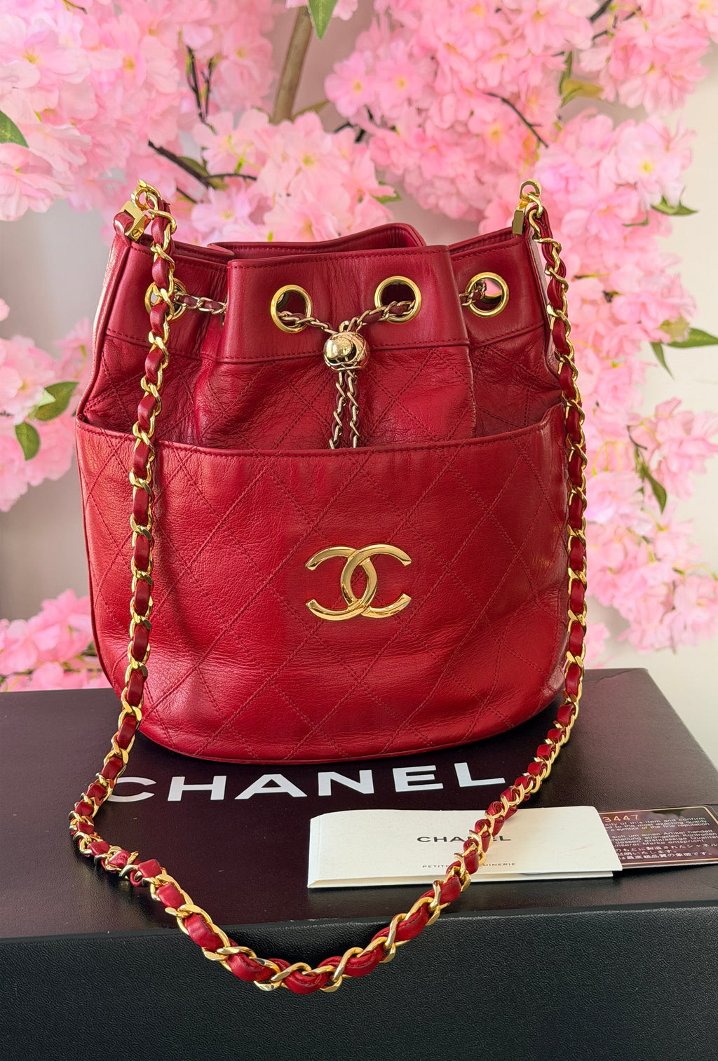 Chanel Vintage Bucket Bag • Lambskin • 24K Gold-Plated Hardware (1986–1988) • Lambskin