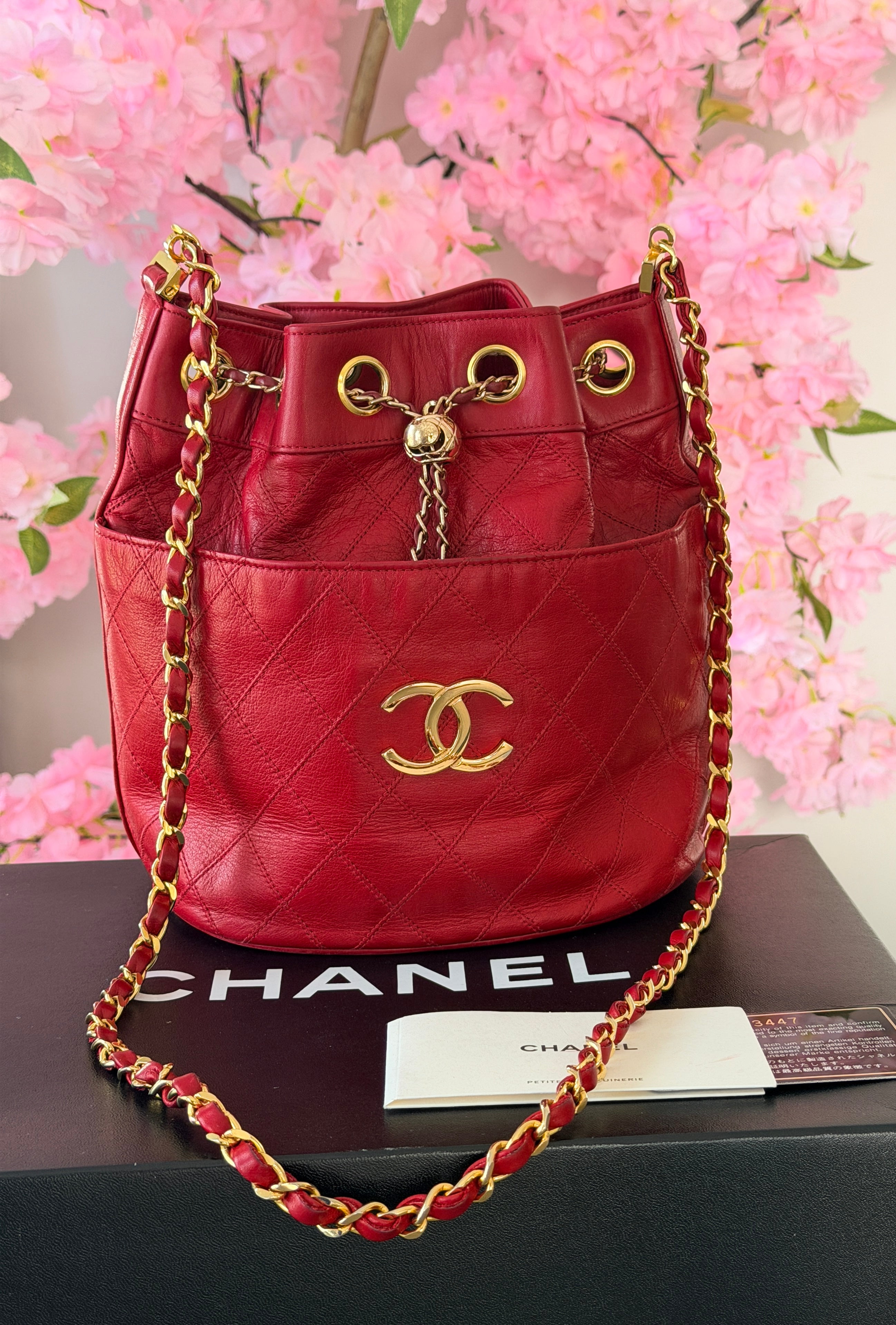 Chanel Vintage Bucket Bag • Lambskin • 24K Gold-Plated Hardware (1986–1988) • Lambskin