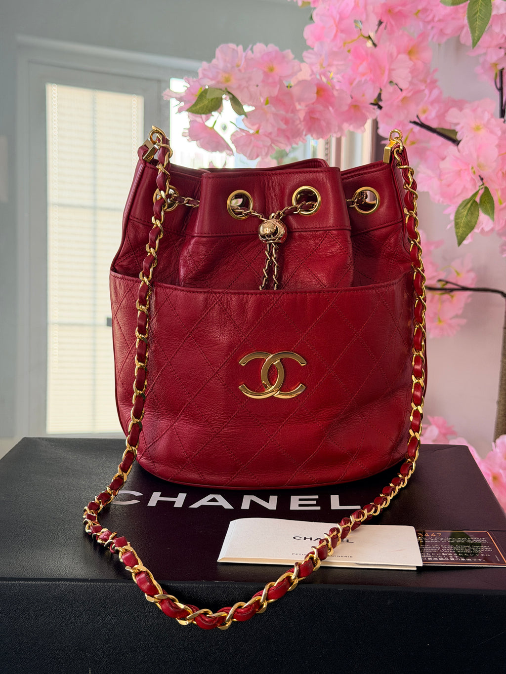 Chanel Vintage Bucket Bag • Lambskin • 24K Gold-Plated Hardware (1986–1988) • Lambskin