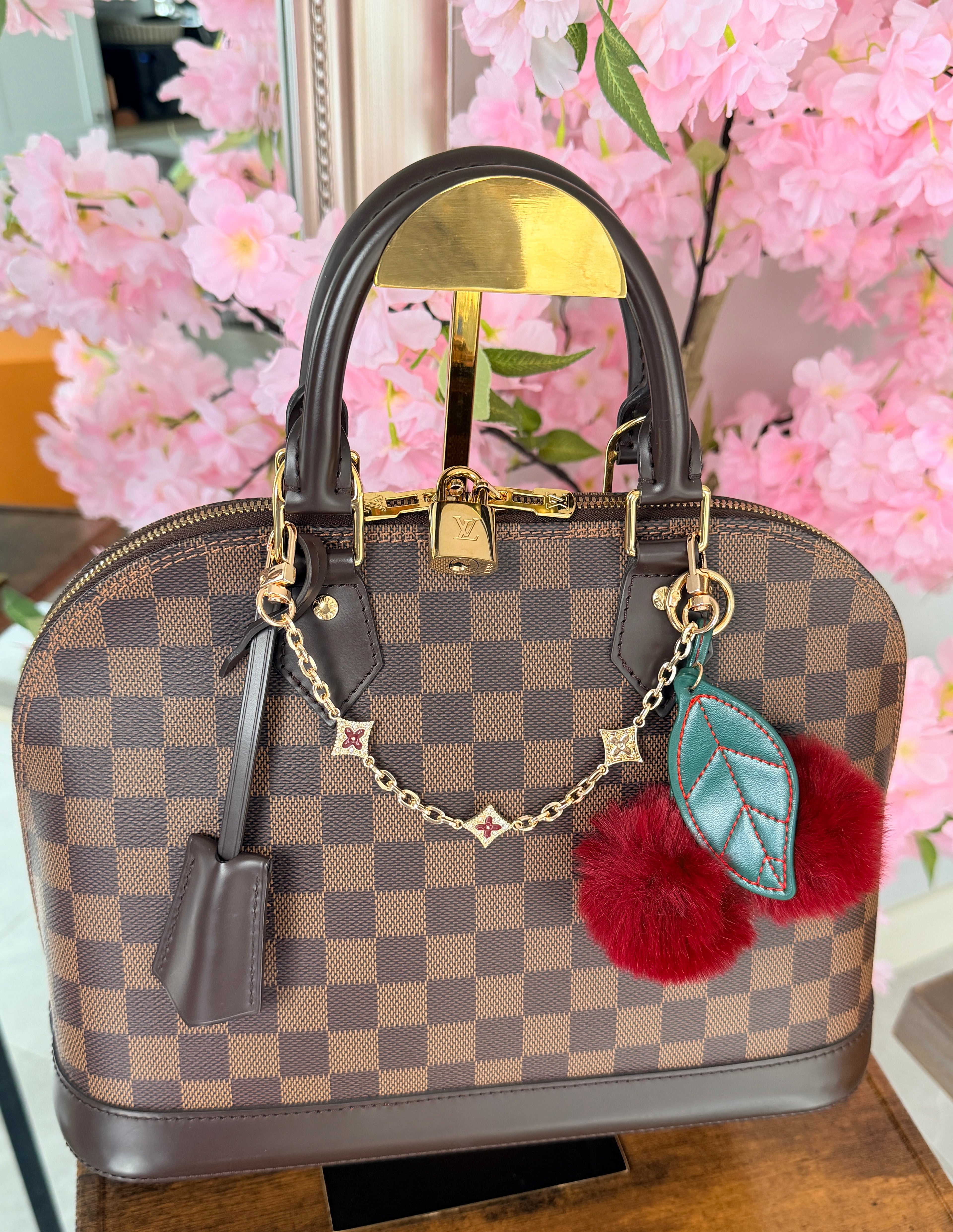 Louis Vuitton Alma PM in Damier Ebene – 2021 Microchip Edition with Full Set & Additional Louis Vuitton Strap