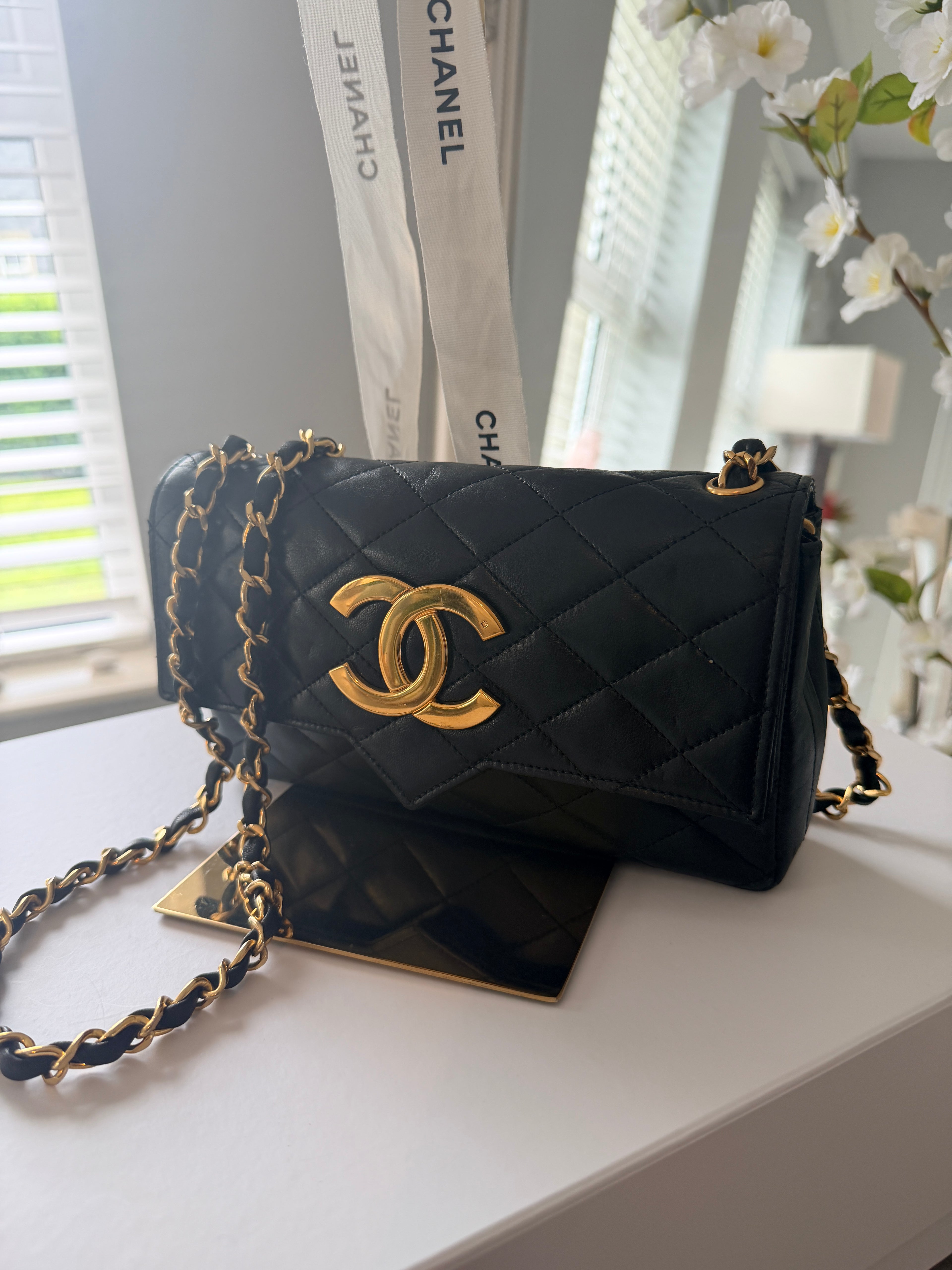 Chanel Vintage Mini Shoulder Bag Black Lambskin Leather Single Flap 1986 - 1989