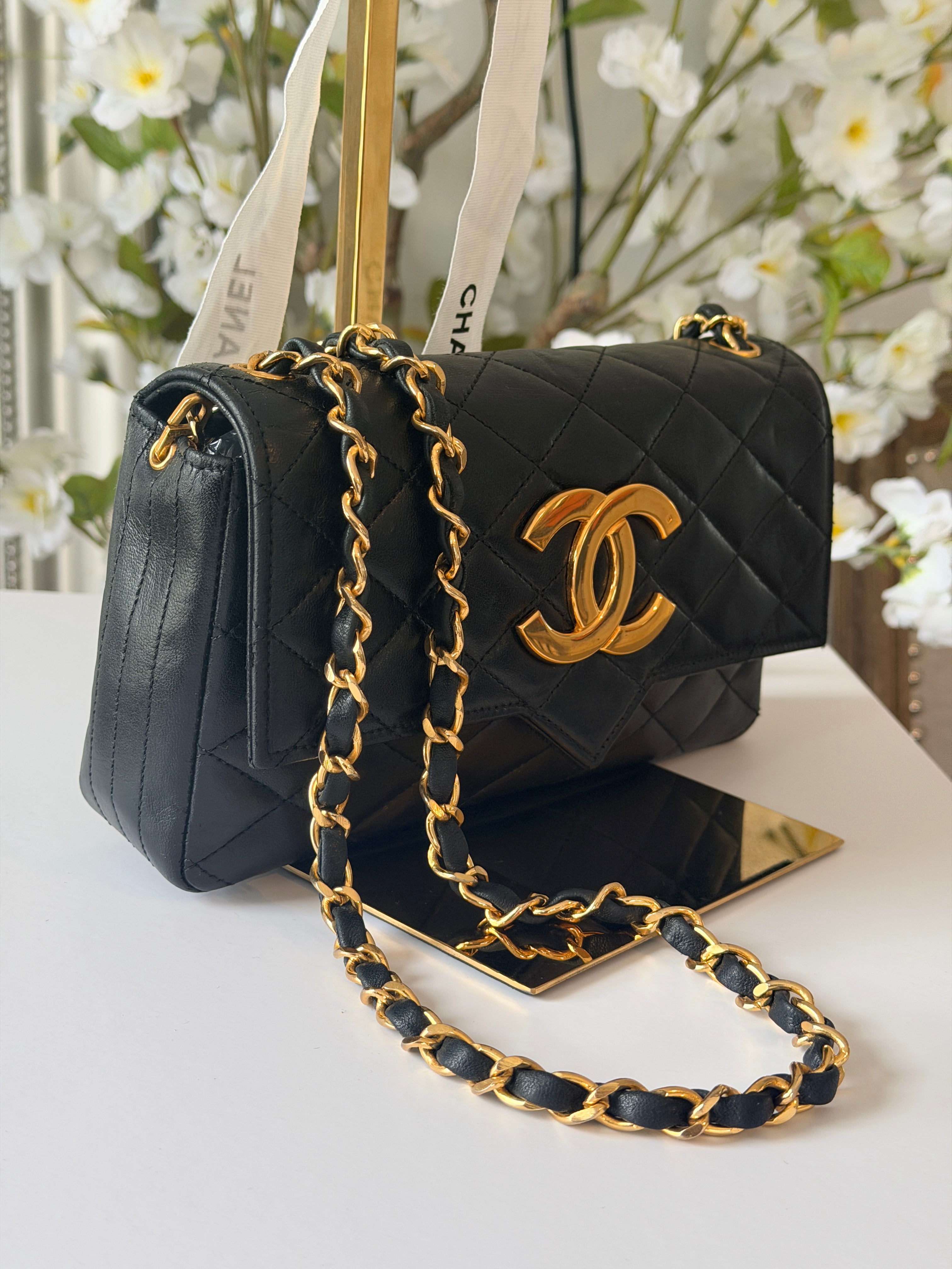 Chanel Vintage Mini Shoulder Bag Black Lambskin Leather Single Flap 1986 - 1989