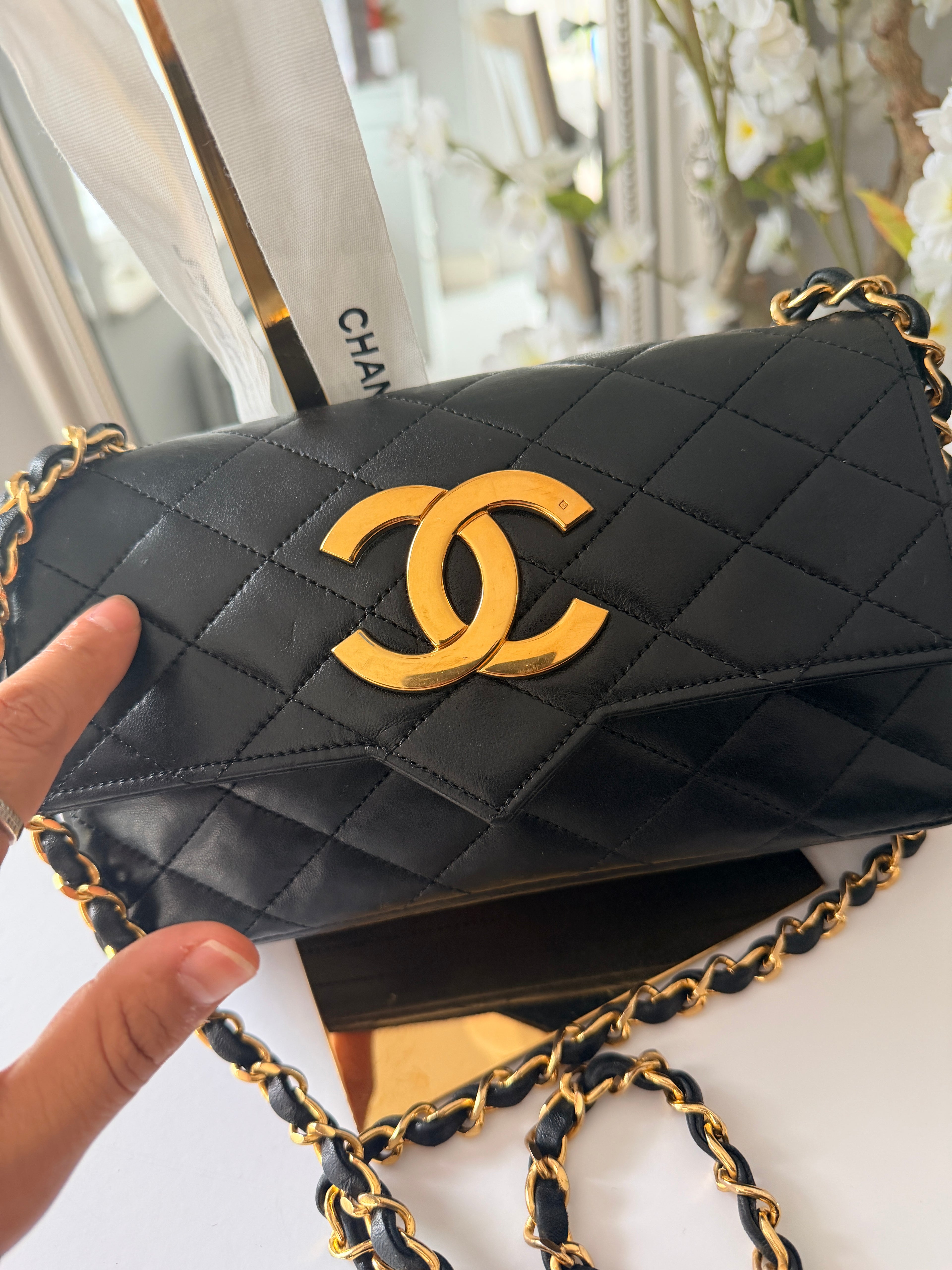 Chanel Vintage Mini Shoulder Bag Black Lambskin Leather Single Flap 1986 - 1989
