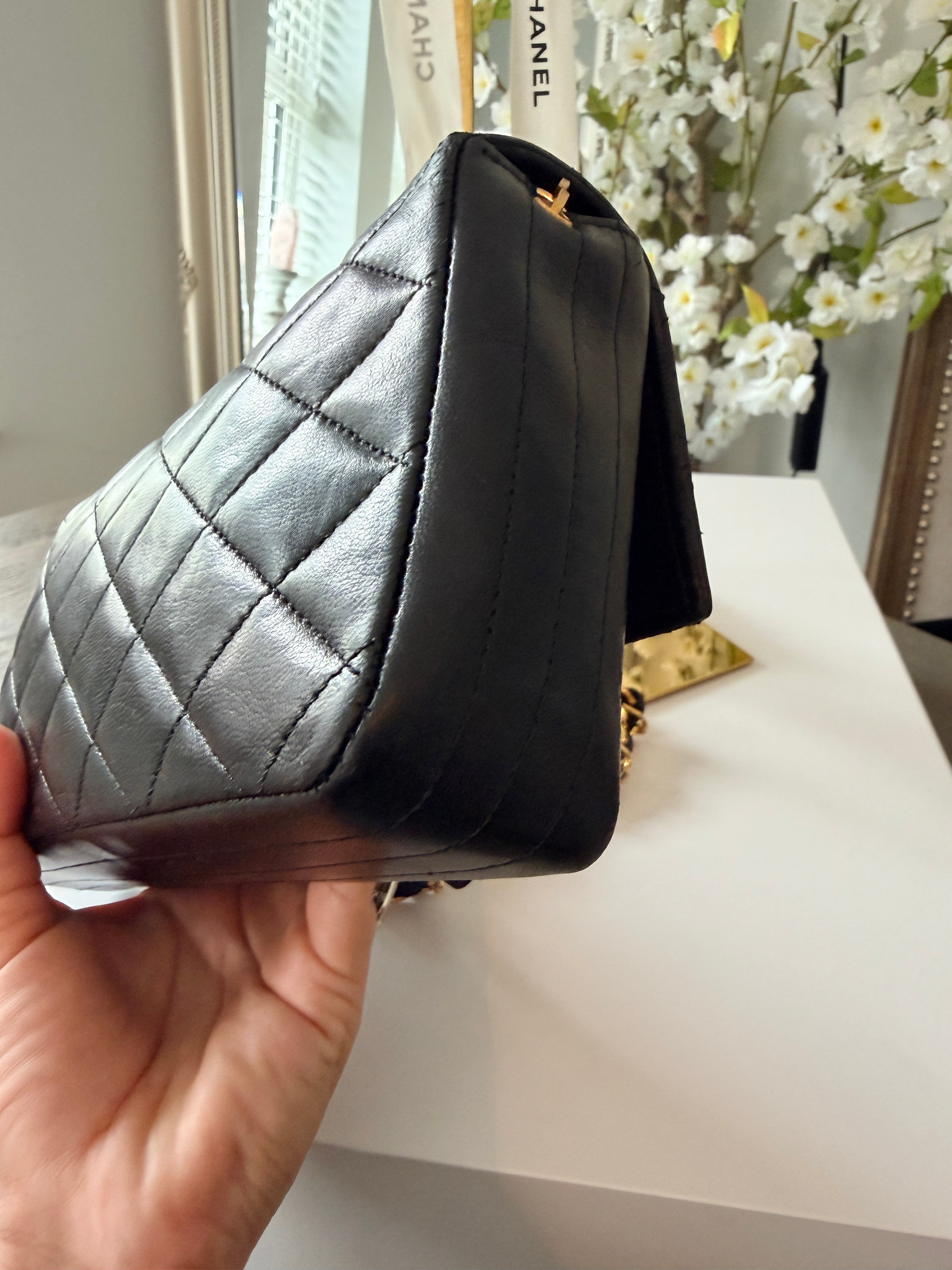 Chanel Vintage Mini Shoulder Bag Black Lambskin Leather Single Flap 1986 - 1989