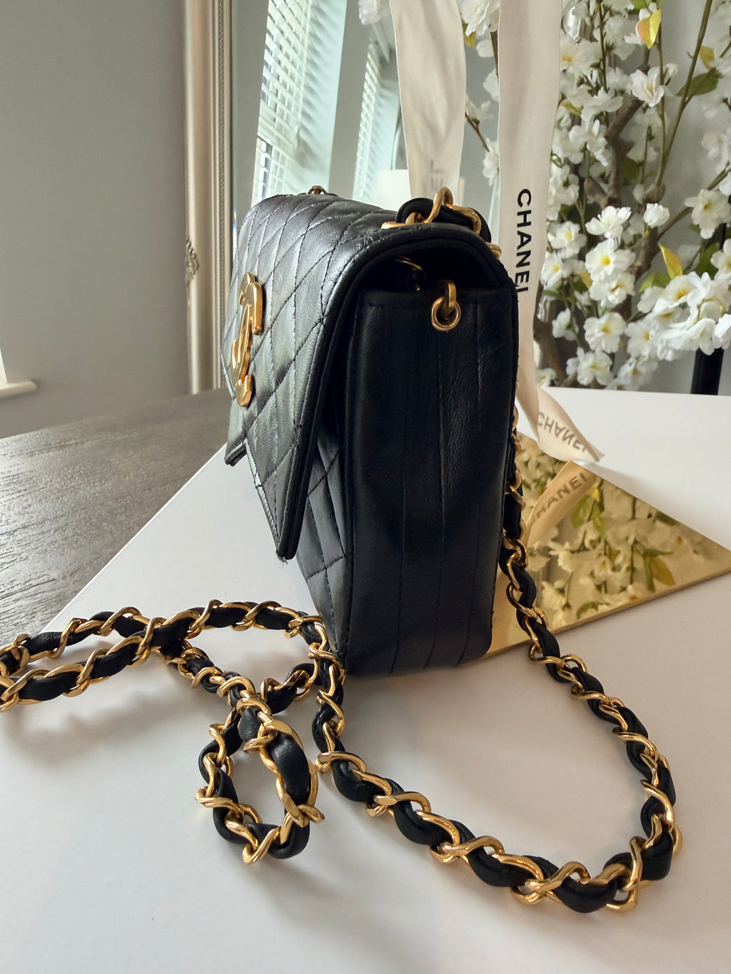 Chanel Vintage Mini Shoulder Bag Black Lambskin Leather Single Flap 1986 - 1989