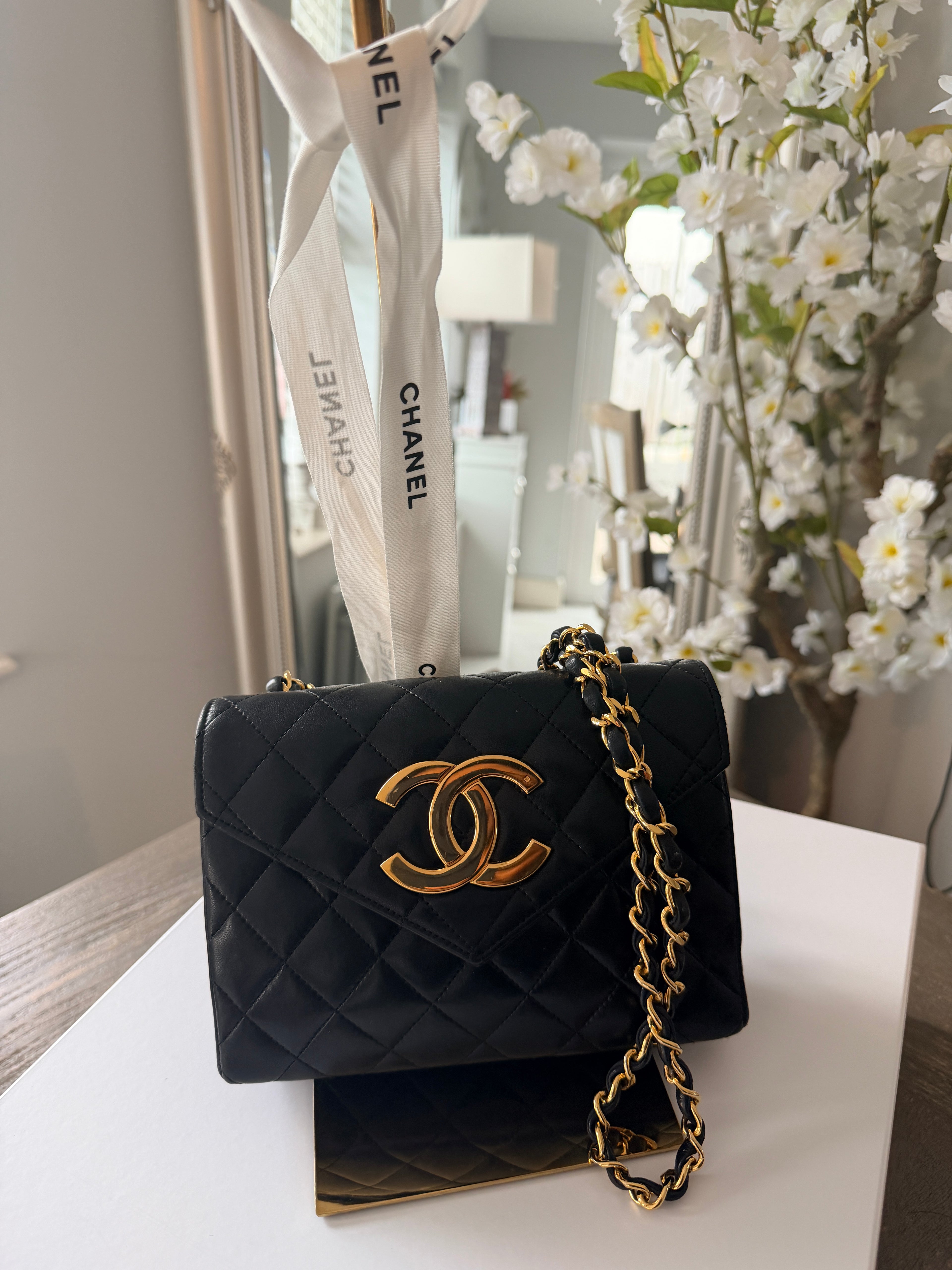 Chanel Vintage Matelasse Mini Shoulder Bag Single Flap Black Lambskin Leather 1986 - 1989