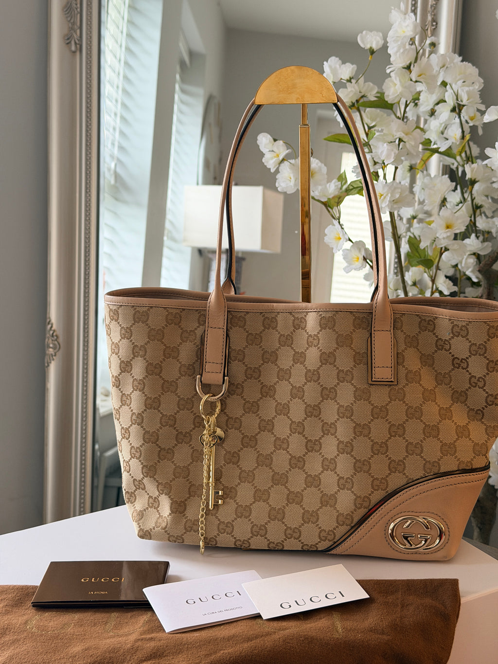 GUCCI Britt GG Canvas Tote Beige with Nude Leather Trim