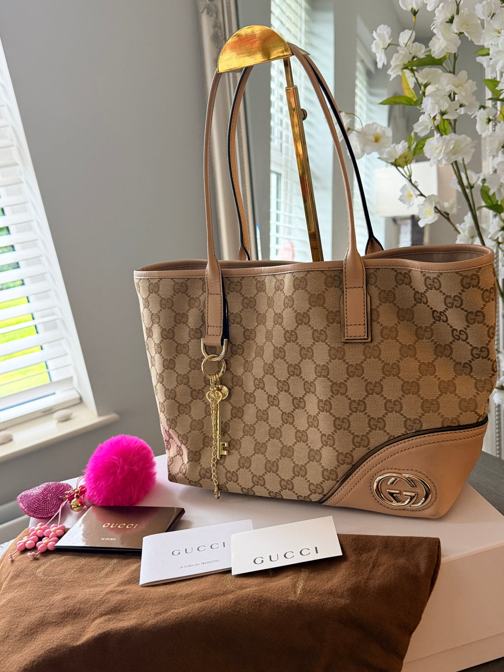 GUCCI Britt GG Canvas Tote Beige with Nude Leather Trim
