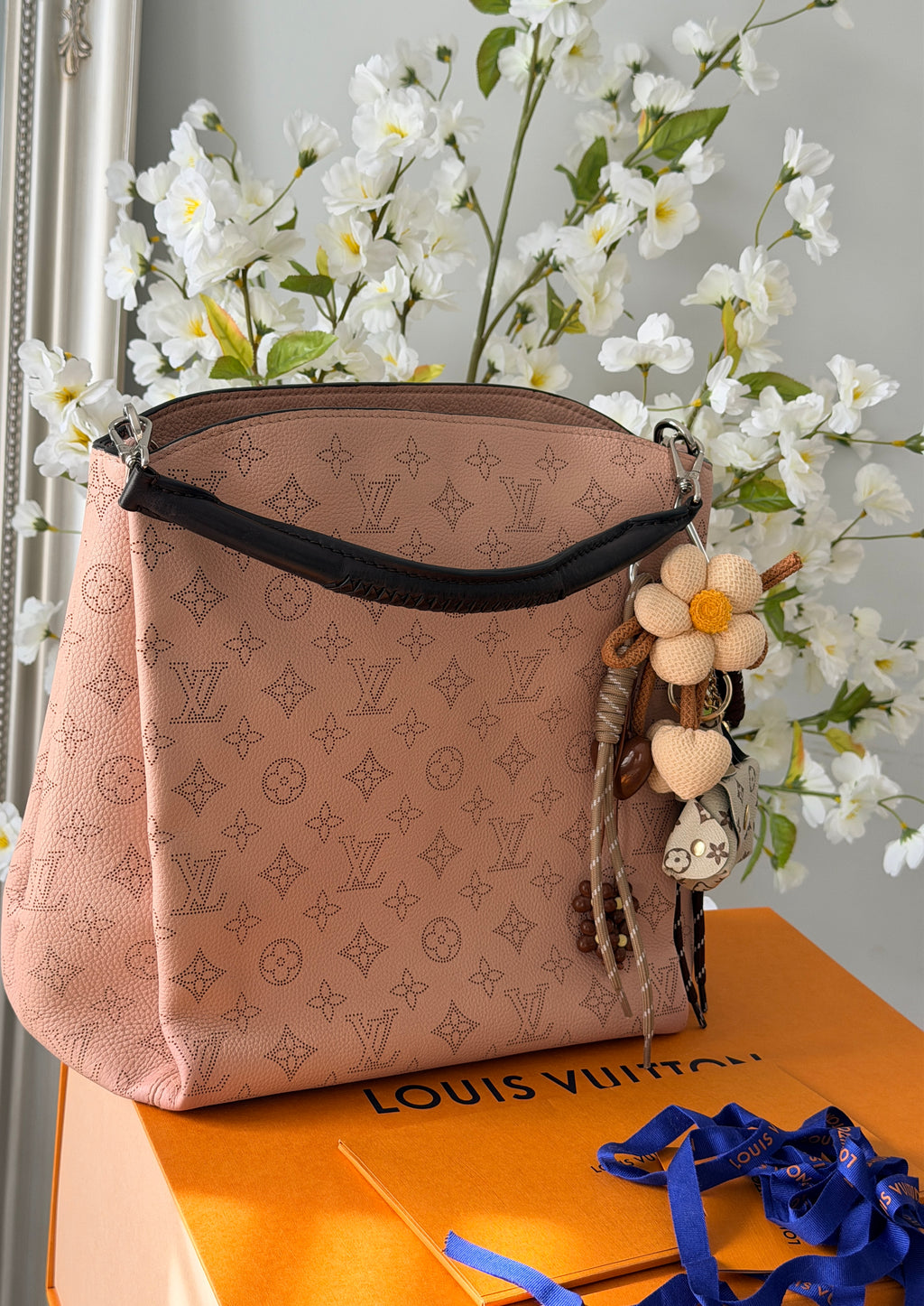 Louis Vuitton Mahina Babylon PM - Boho Tote Bag Magnolia Pink Leather Silver Hardware