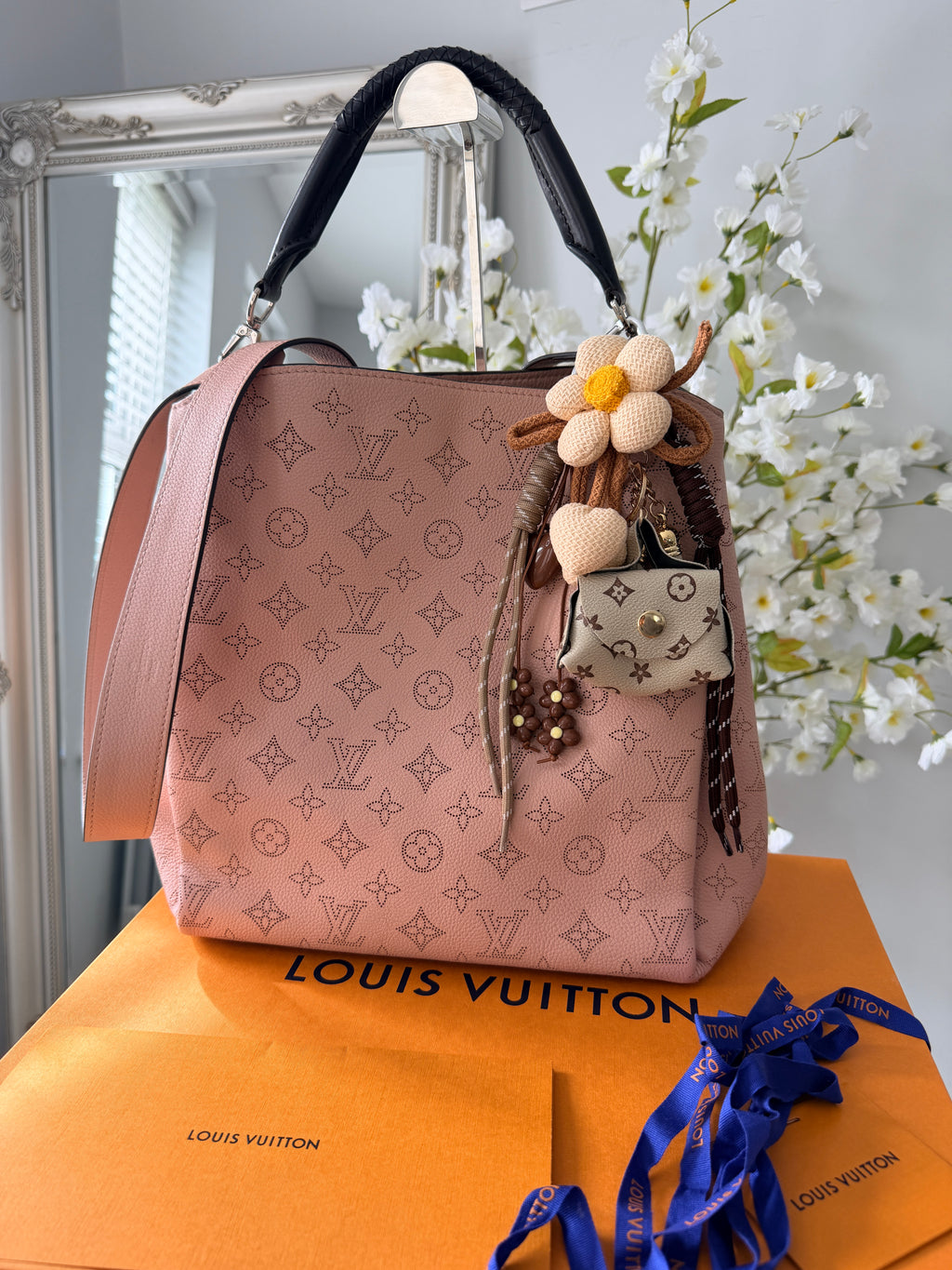 Louis Vuitton Mahina Babylon PM - Boho Tote Bag Magnolia Pink Leather Silver Hardware
