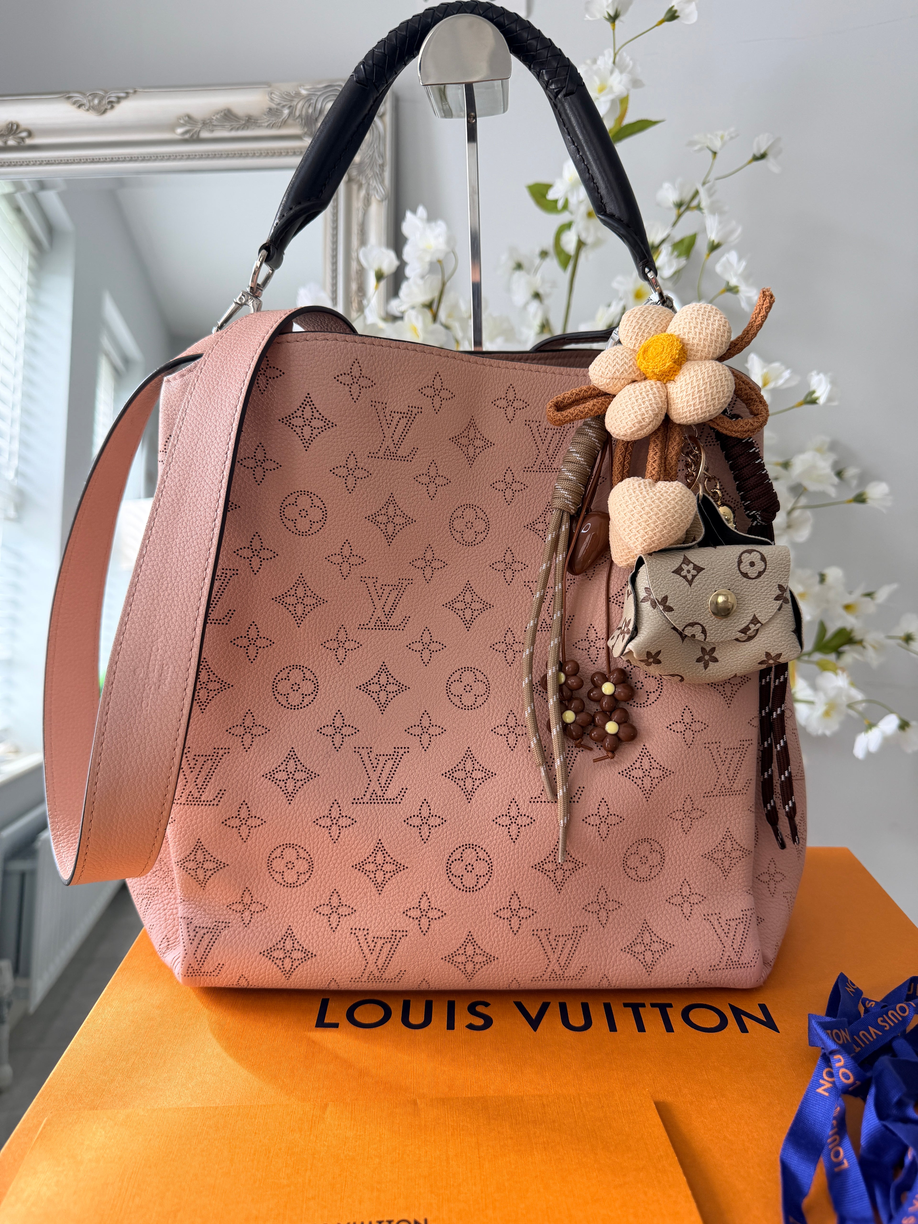 Louis Vuitton Mahina Babylon PM - Boho Tote Bag Magnolia Pink Leather Silver Hardware