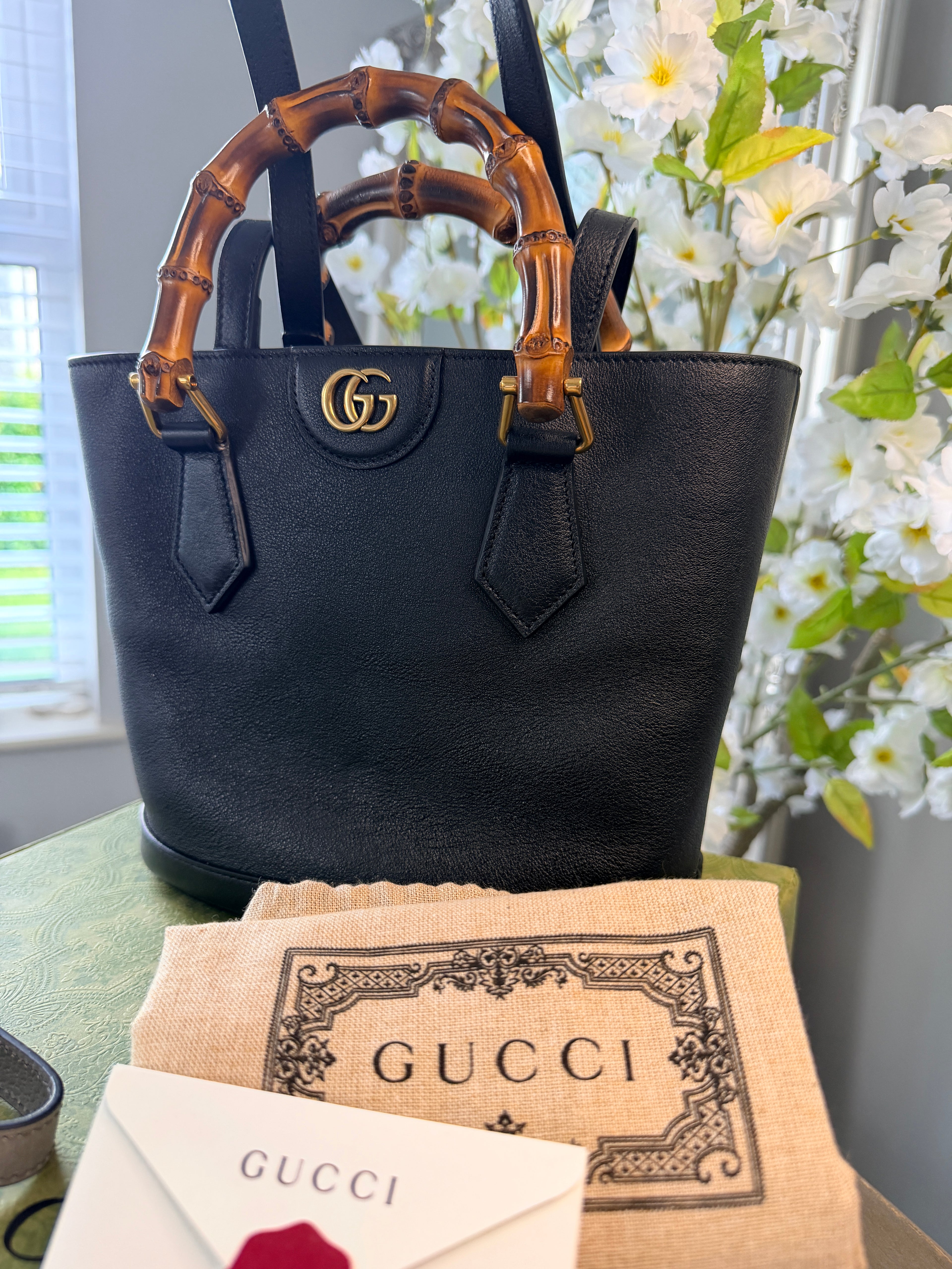 Gucci Diana Bamboo Small Shoulder bag Black Leather Gold Hardware