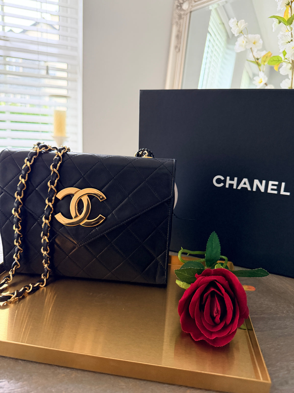 Chanel Vintage Small Shoulder Bag Black Lambskin Leather Gold Hardware