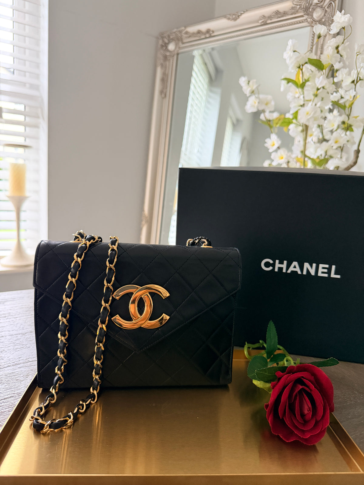 Chanel Vintage Small Shoulder Bag Black Lambskin Leather Gold Hardware