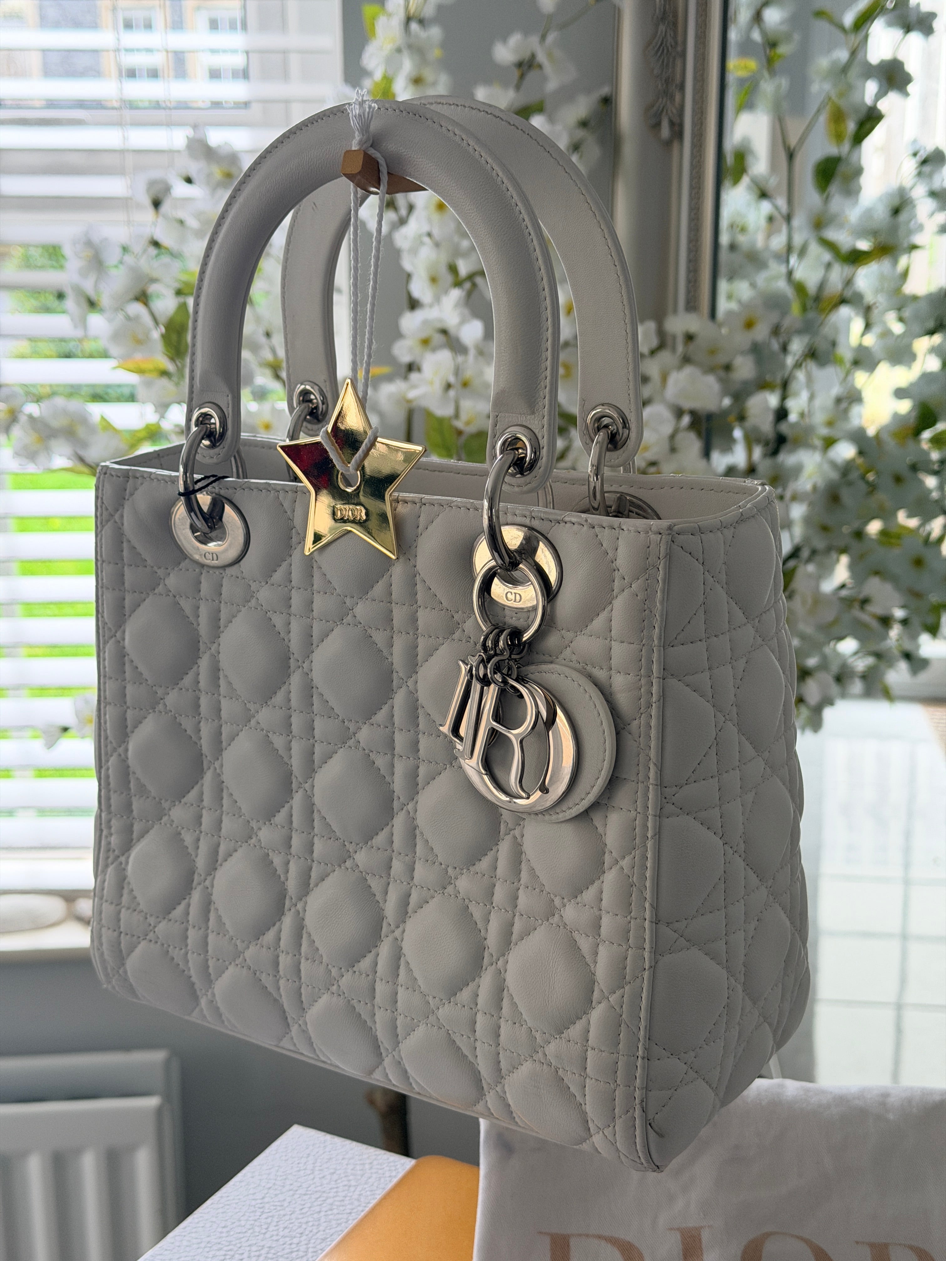 Christian Dior Lady Dior Medium Handbag White Cannage Leather Silver Hardware