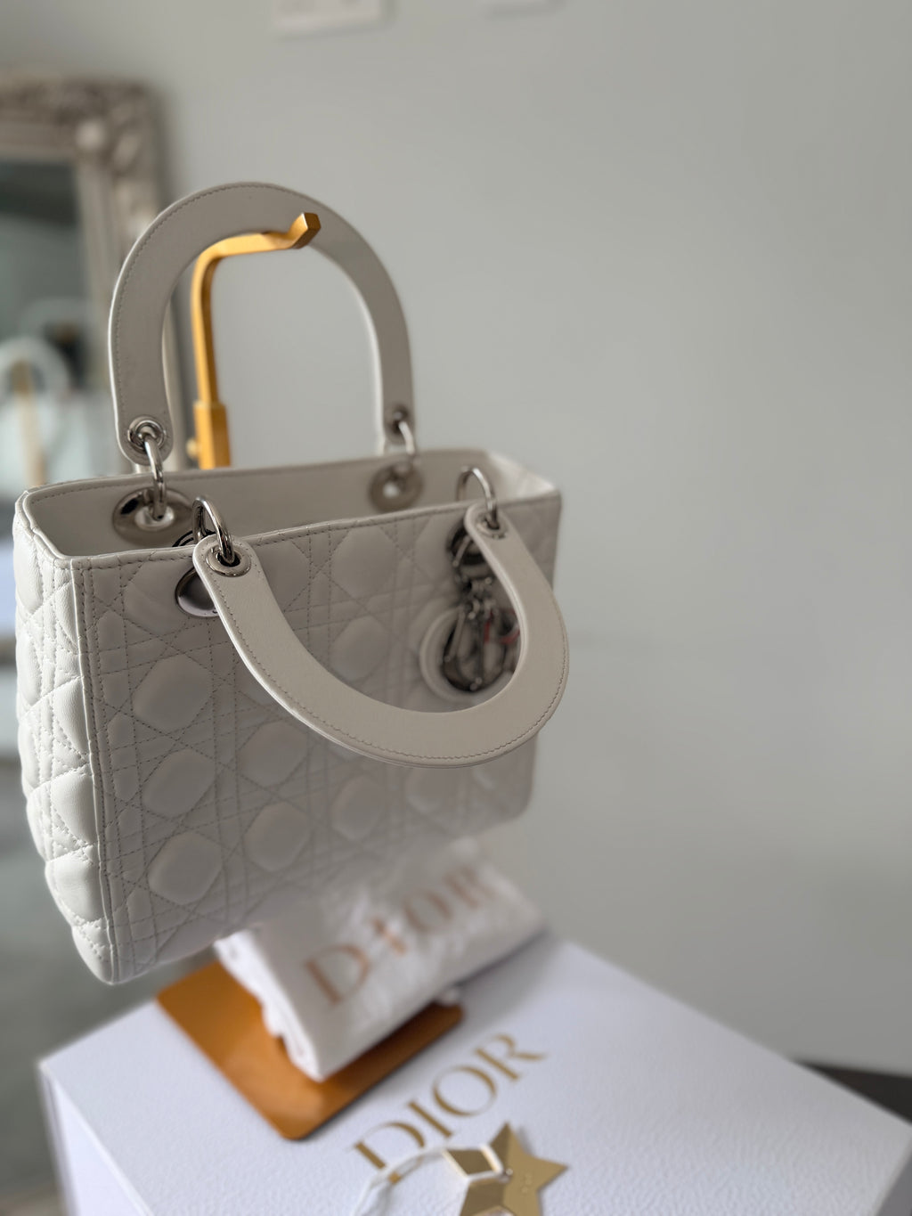 Christian Dior Lady Dior Medium Handbag White Cannage Leather Silver Hardware