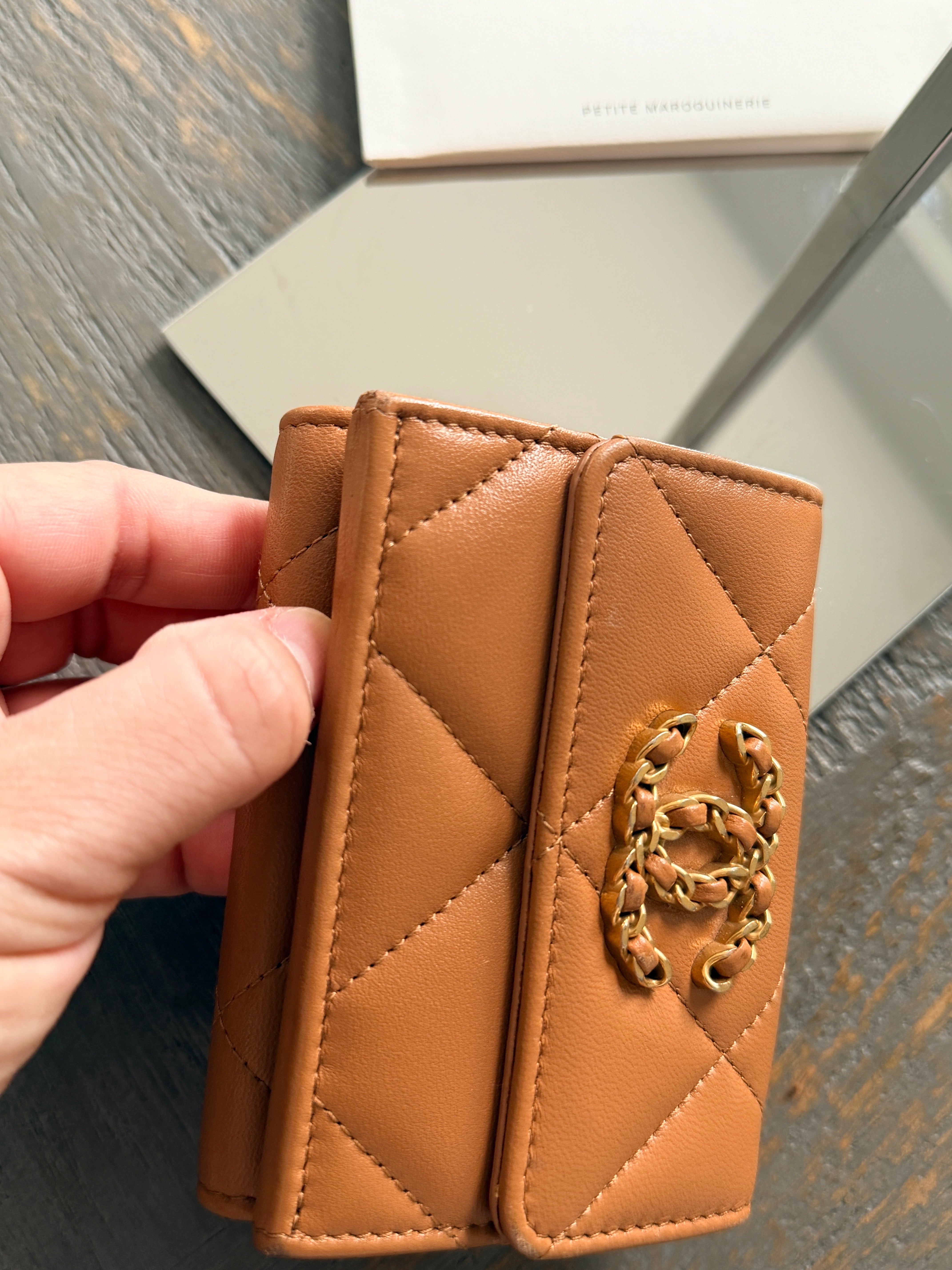 Chanel 19 Wallet Tan Quilted Leather Gold Hardware – Maison JC