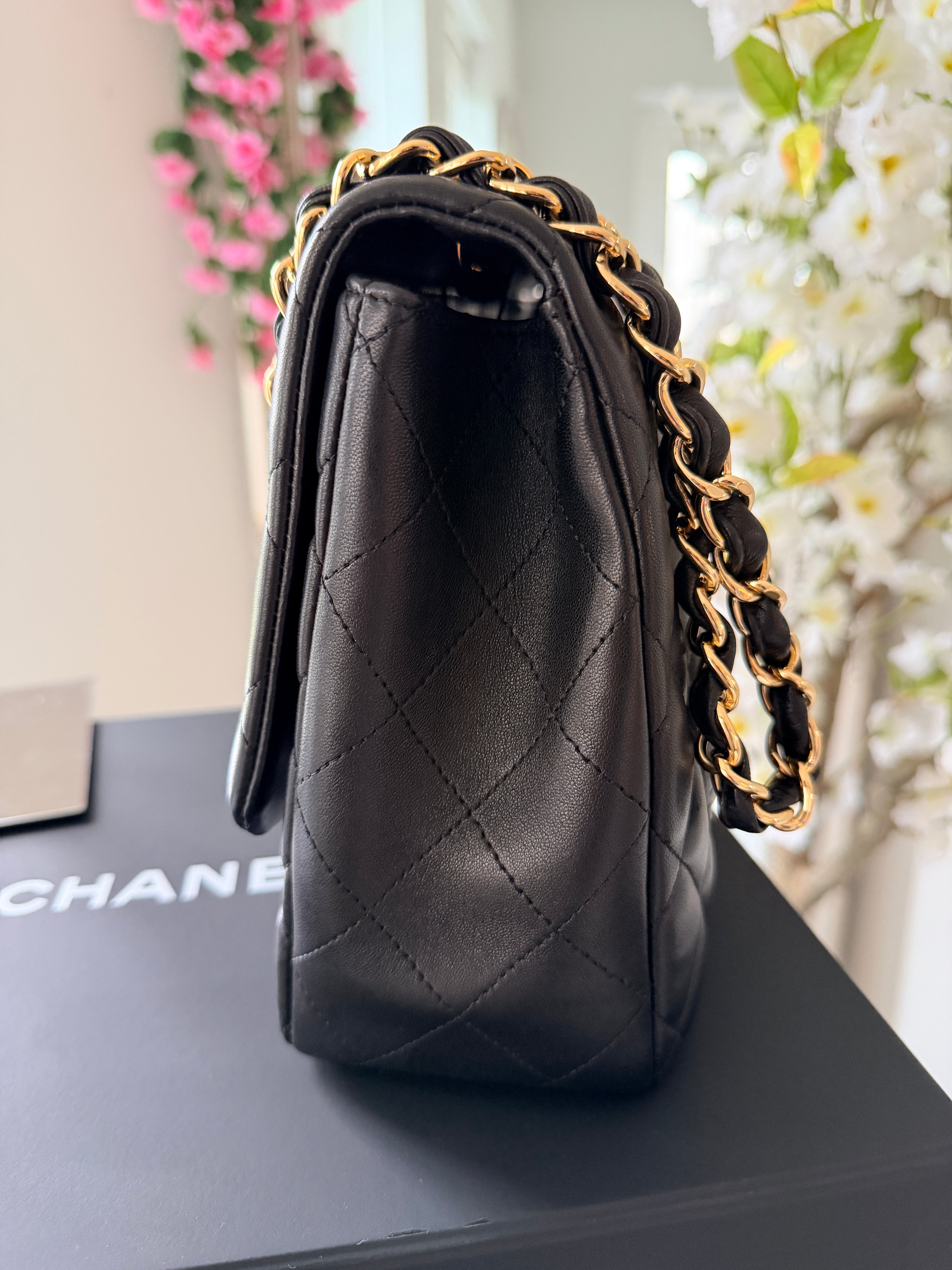 Chanel Jumbo Classic Single Flap Black Lambskin Leather Gold Hardware