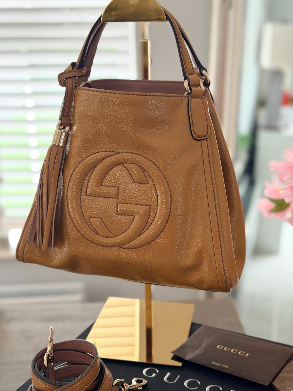 GUCCI GG Soho Tote Mustard Cellarius Patent Leather Gold Hardware