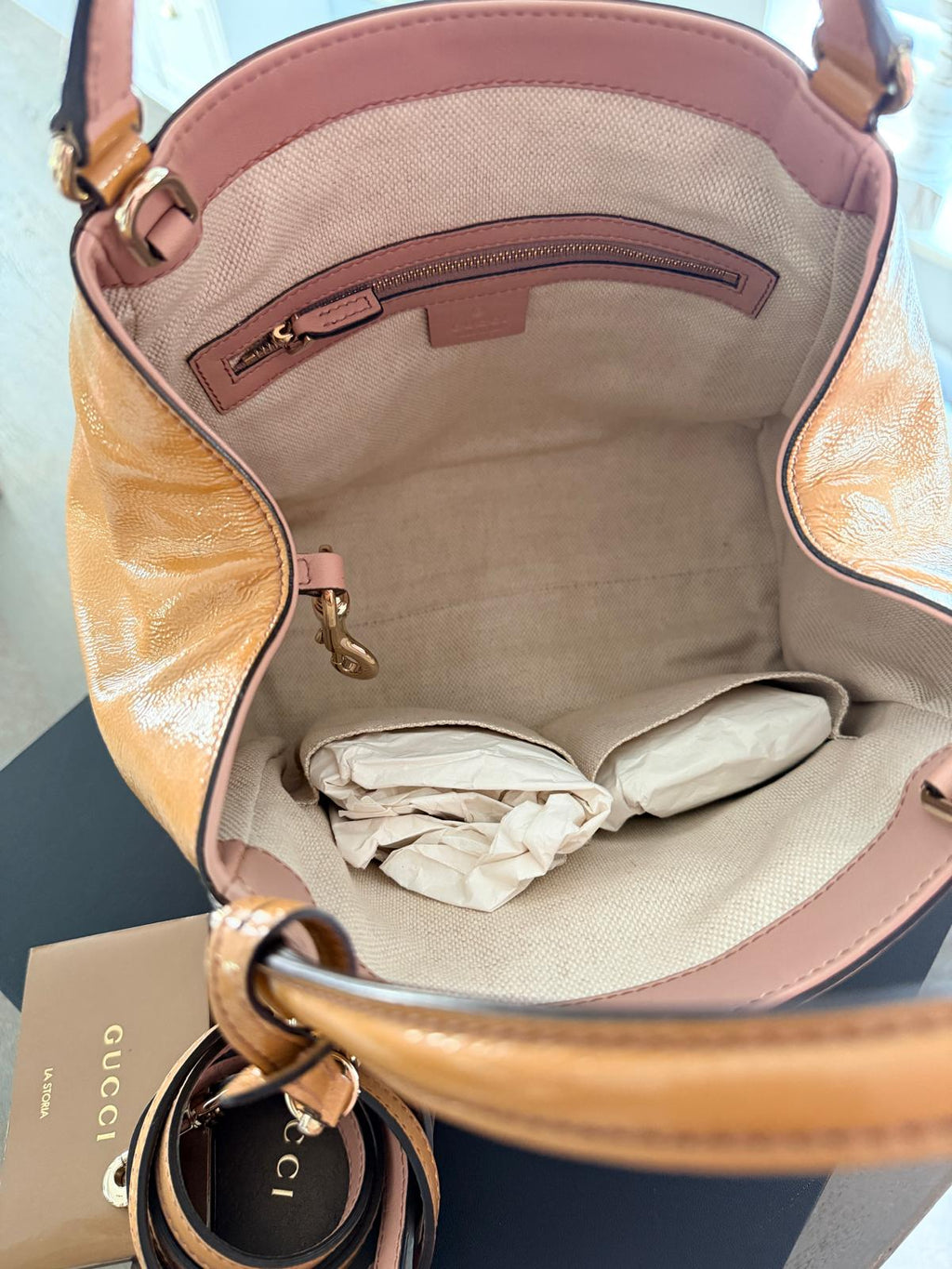 GUCCI GG Soho Tote Mustard Cellarius Patent Leather Gold Hardware