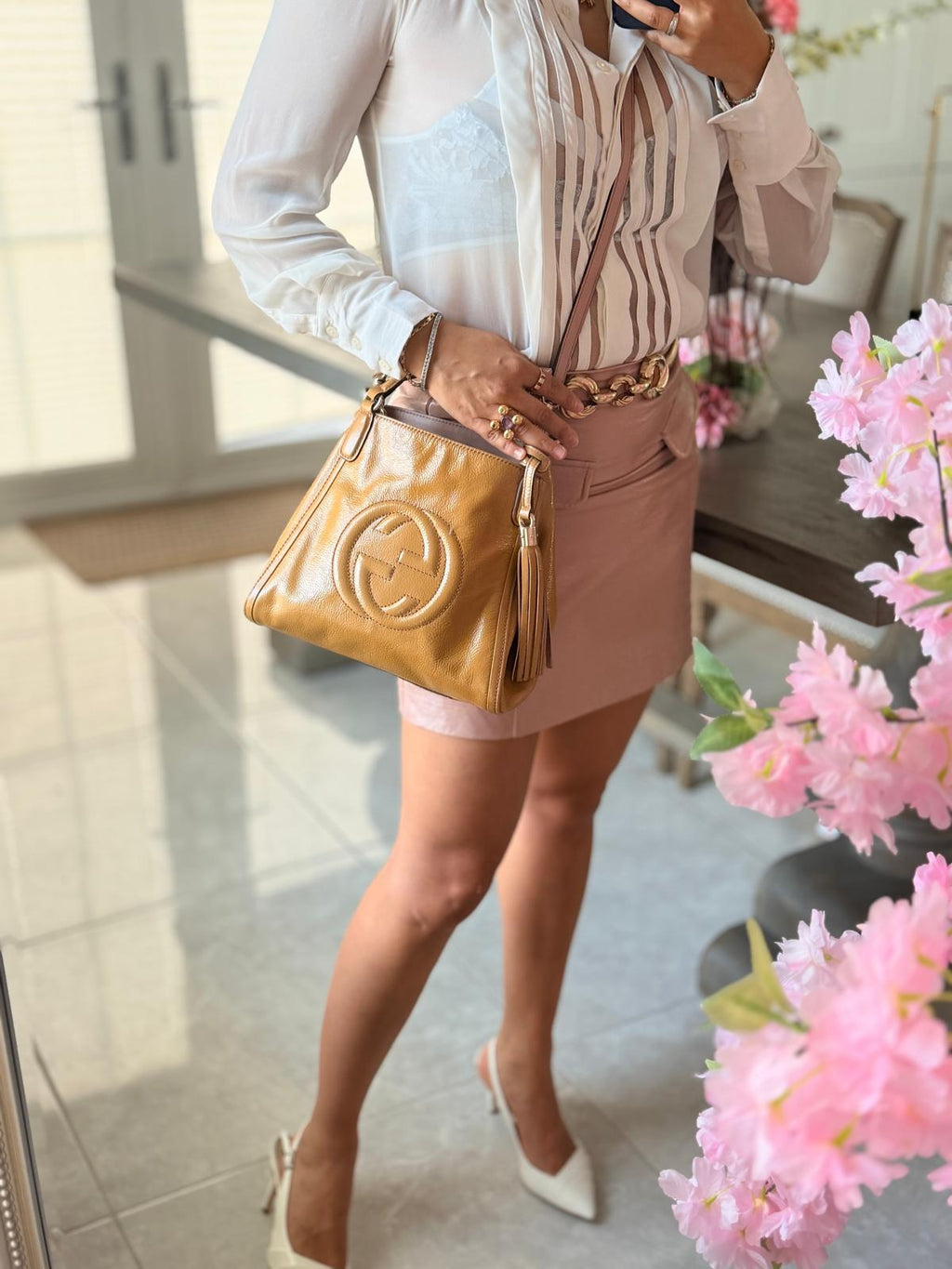 GUCCI GG Soho Tote Mustard Cellarius Patent Leather Gold Hardware