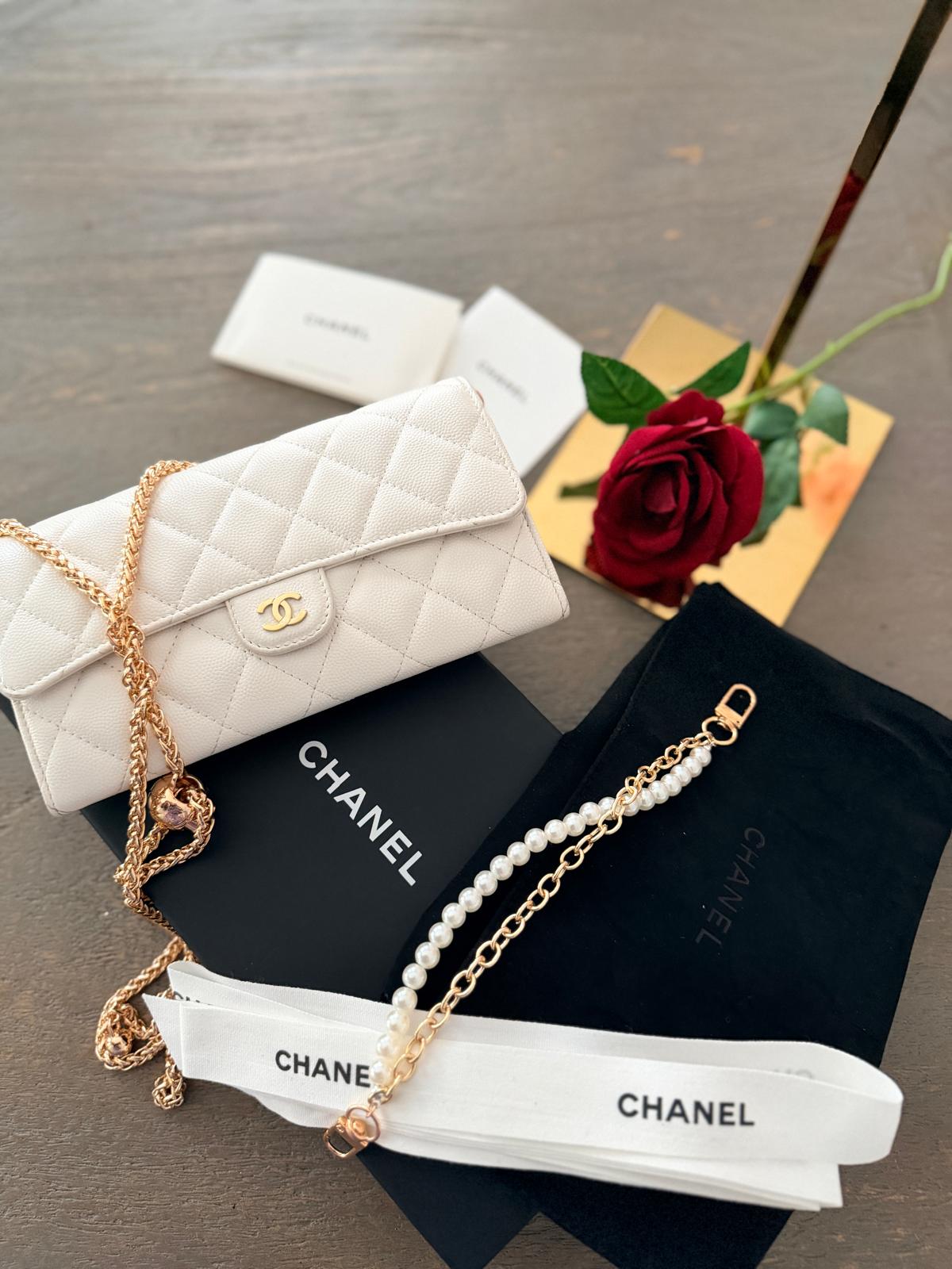 Chanel Matelasse Long Wallet White Caviar Leather Gold Hardware Series 30