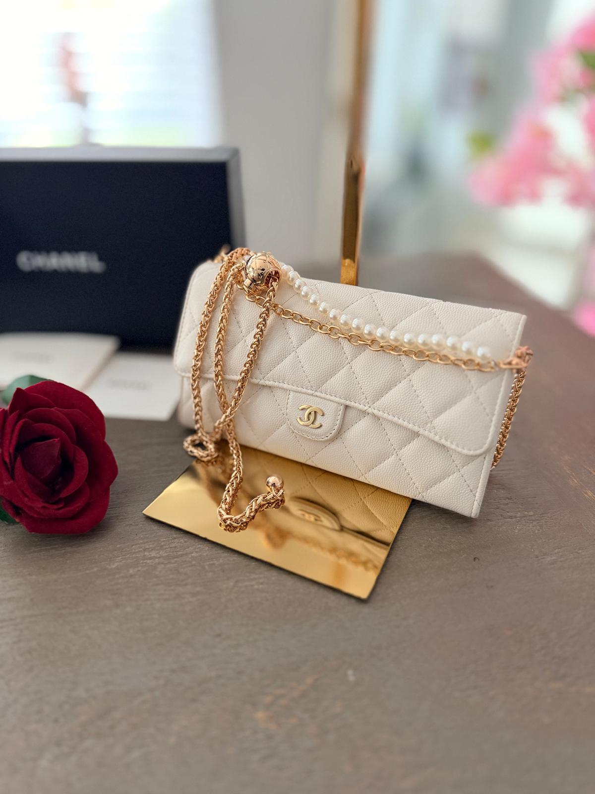 Chanel Matelasse Long Wallet White Caviar Leather Gold Hardware Series 30