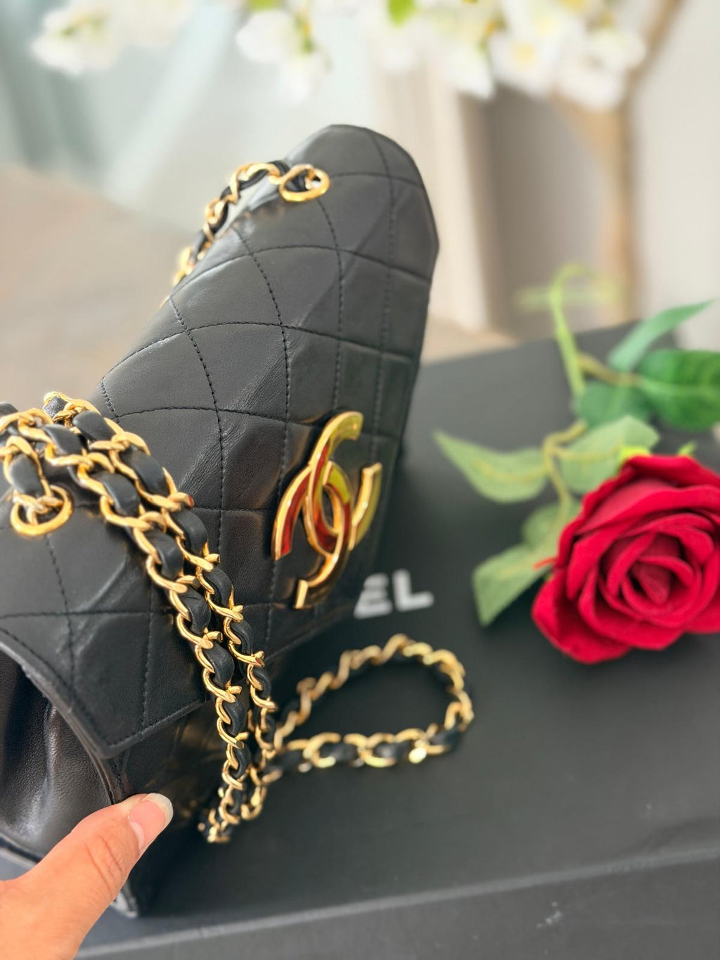 Chanel Vintage Small Shoulder Bag Black Lambskin Leather Gold Hardware