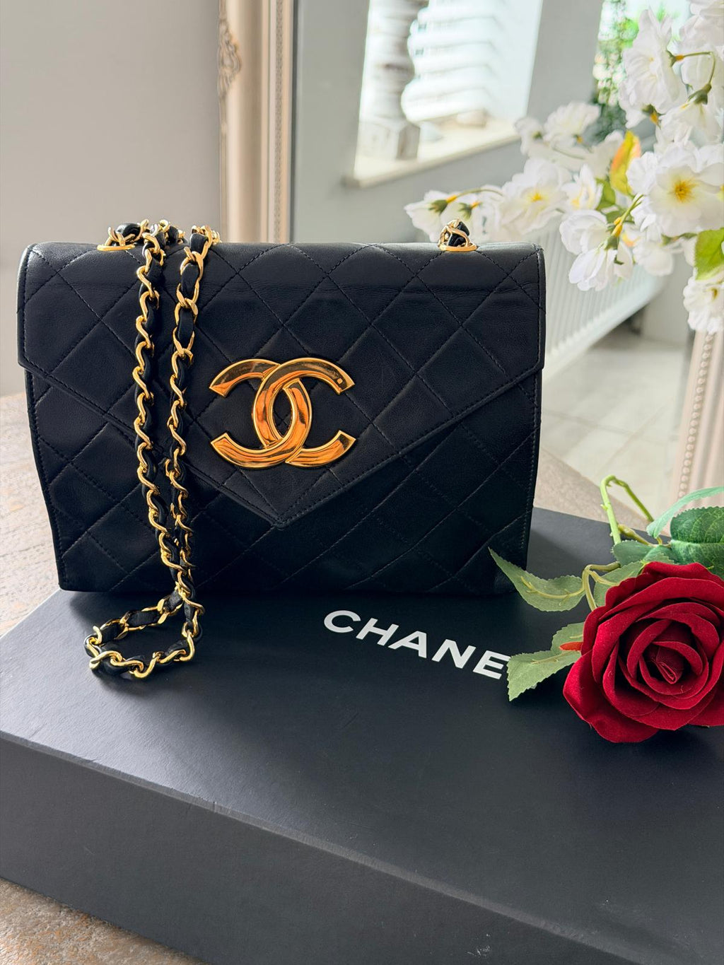 Chanel Vintage Small Shoulder Bag Black Lambskin Leather Gold Hardware