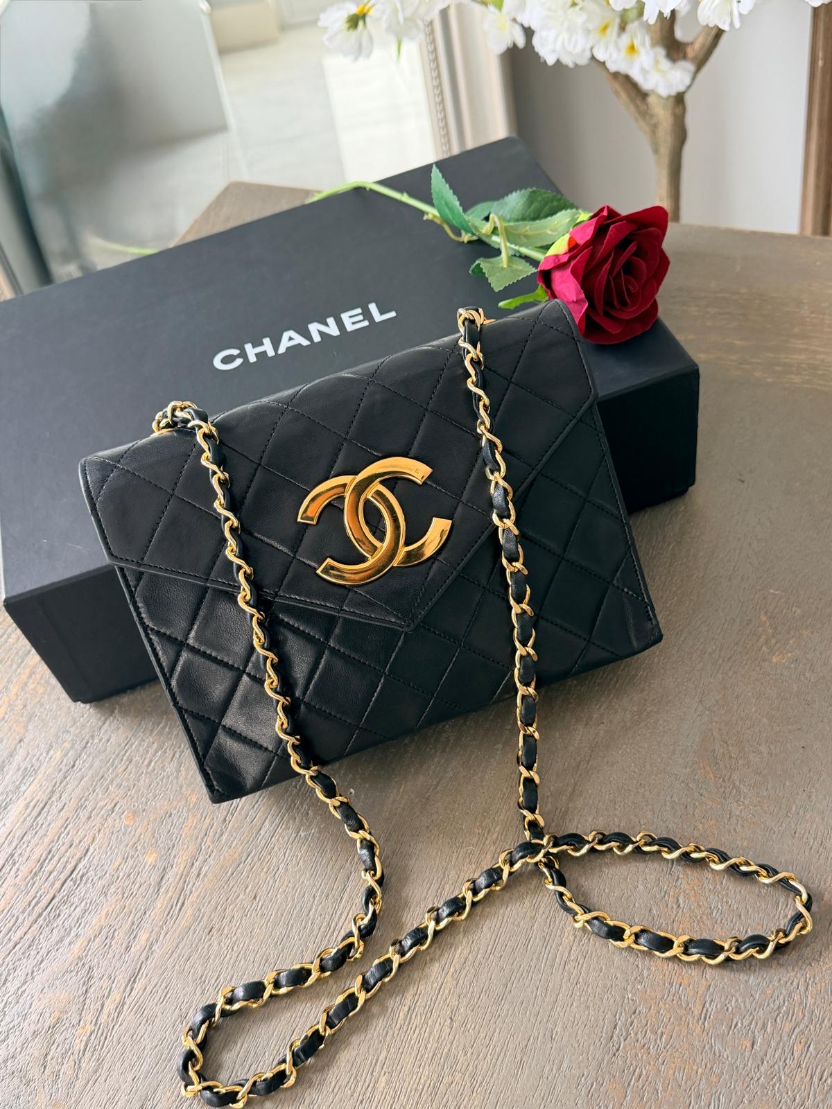 Chanel Vintage Small Shoulder Bag Black Lambskin Leather Gold Hardware