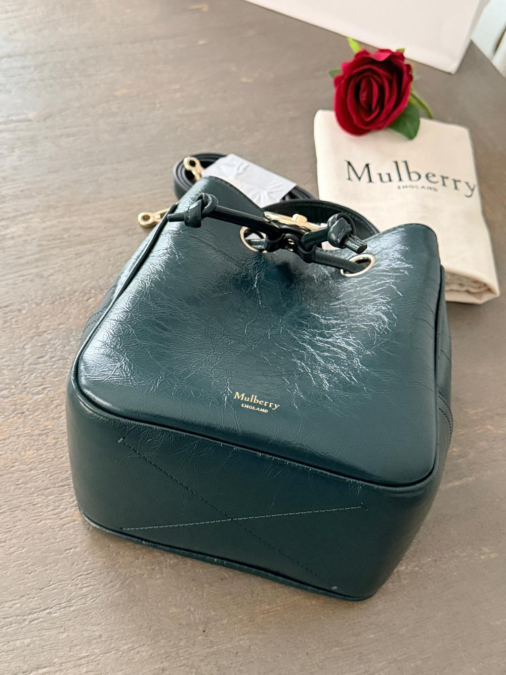 Mulberry Hampstead Bucket Bag Dark Green Glossy Calfskin Leather Light Gold Hardware
