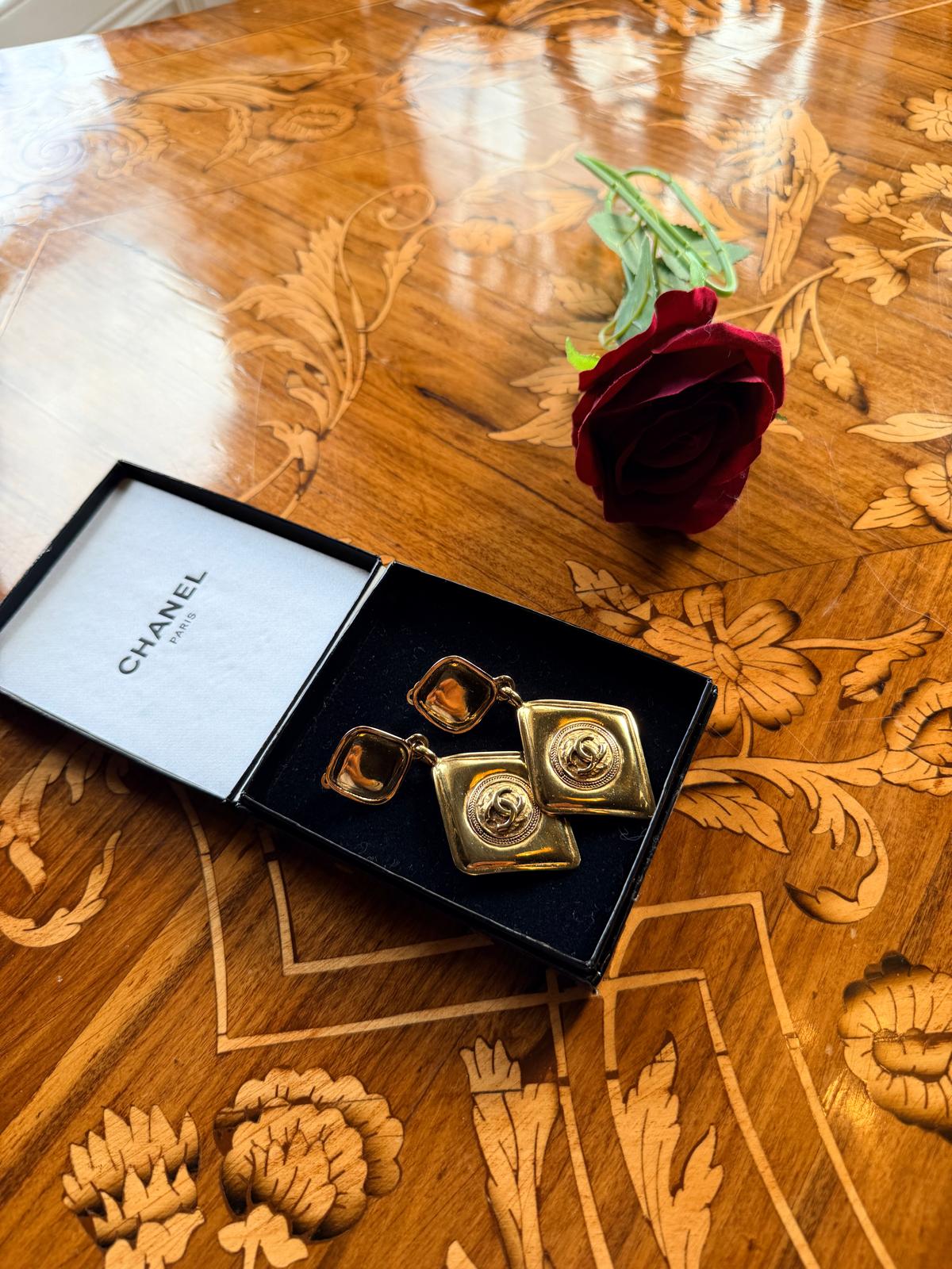 Chanel Vintage XL CC Rhombus Gold Drop Earrings