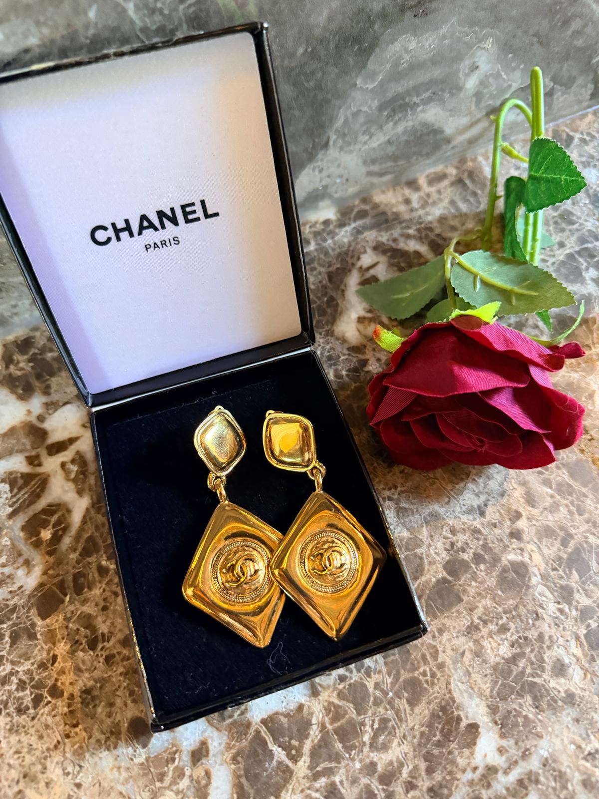 Chanel Vintage XL CC Rhombus Gold Drop Earrings