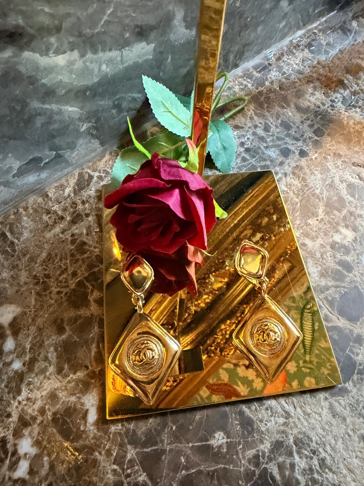Chanel Vintage XL CC Rhombus Gold Drop Earrings