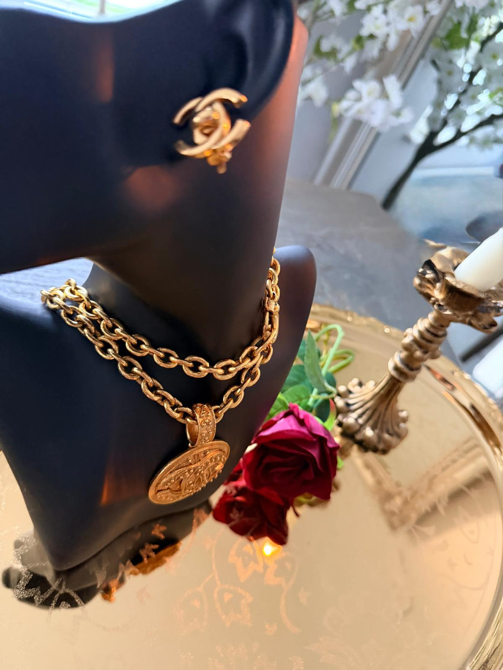 Chanel Vintage CC Turnlock Gold Earrings