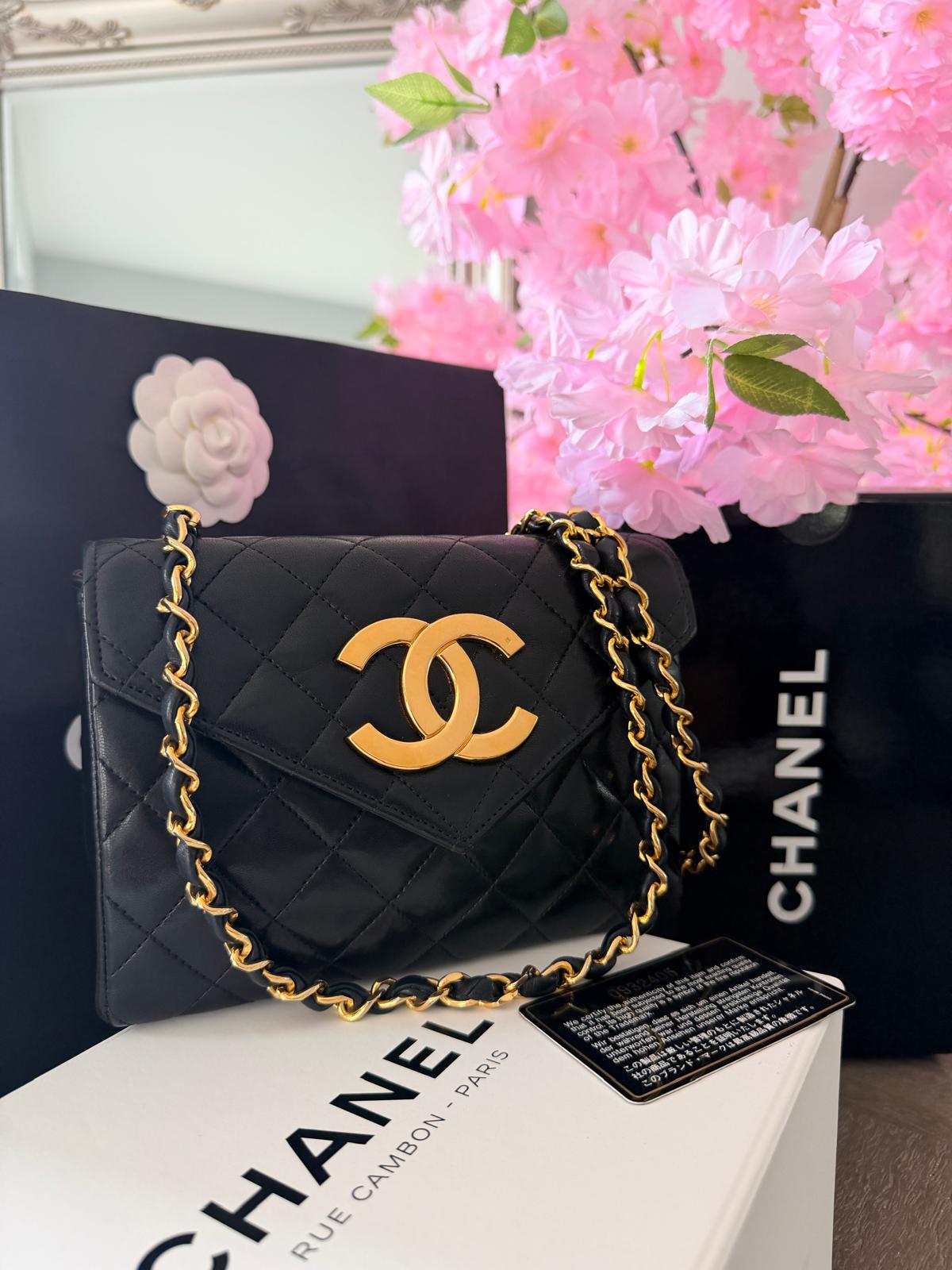 Chanel Vintage Matelasse Mini Shoulder Bag Single Flap Black Lambskin Leather 1986 - 1989