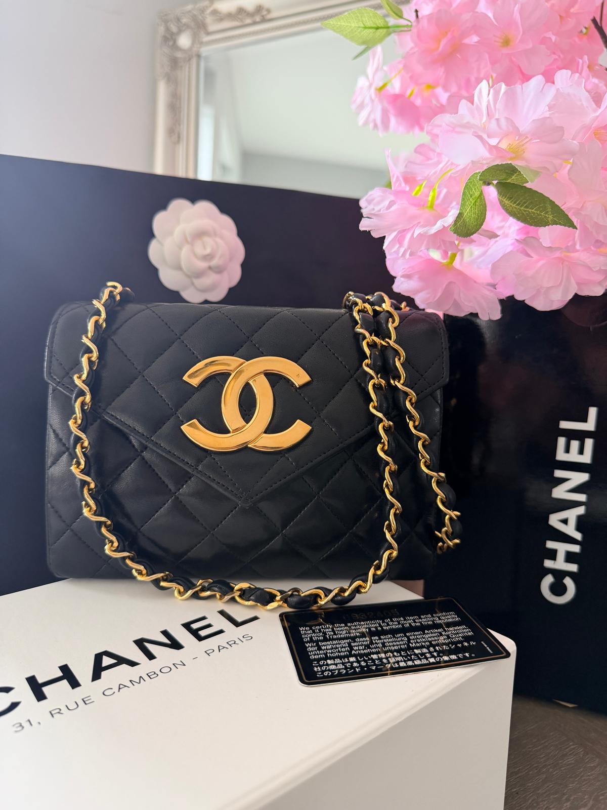 Chanel Vintage Matelasse Mini Shoulder Bag Single Flap Black Lambskin Leather 1986 - 1989