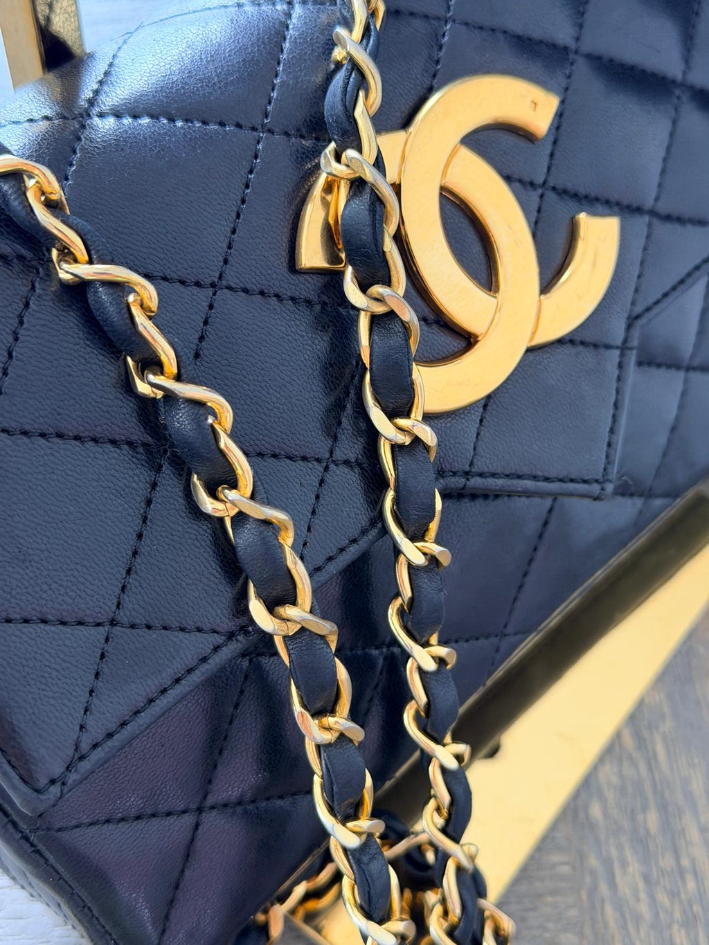 Chanel Vintage Matelasse Mini Shoulder Bag Black Lambskin Leather Single Flap 1986 - 1989